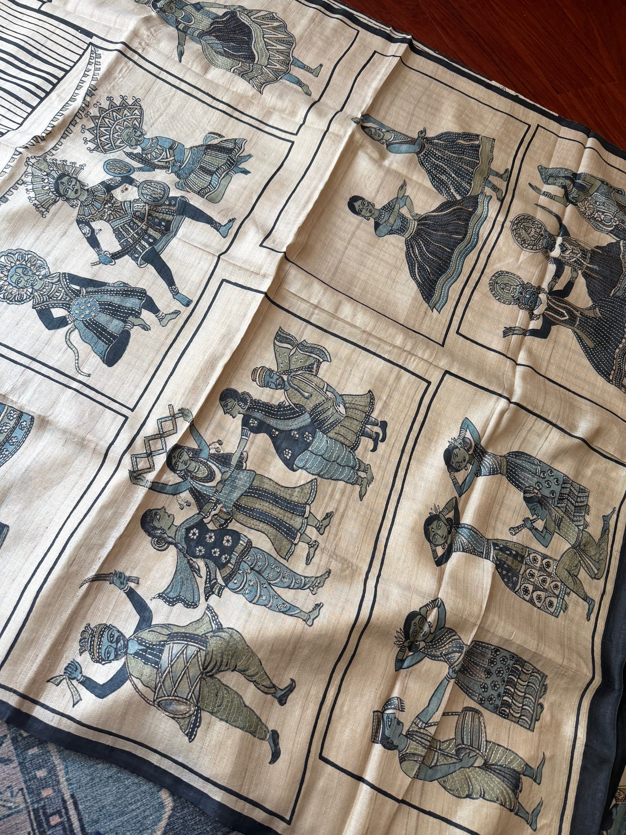 Kamaniya Kantha : Handcrafted Tussar