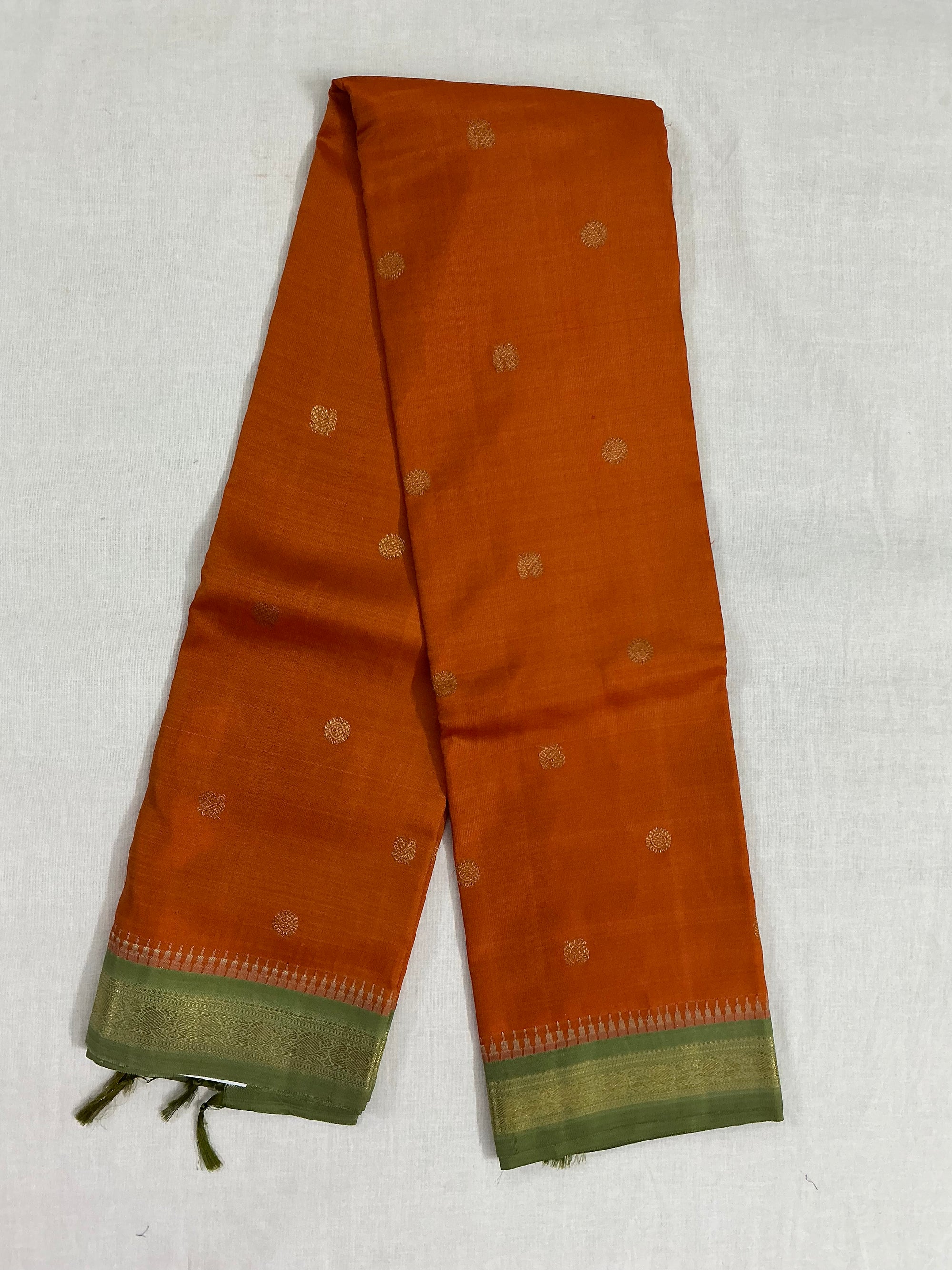 MAATHEY: Small border Korvai Kanjivaram