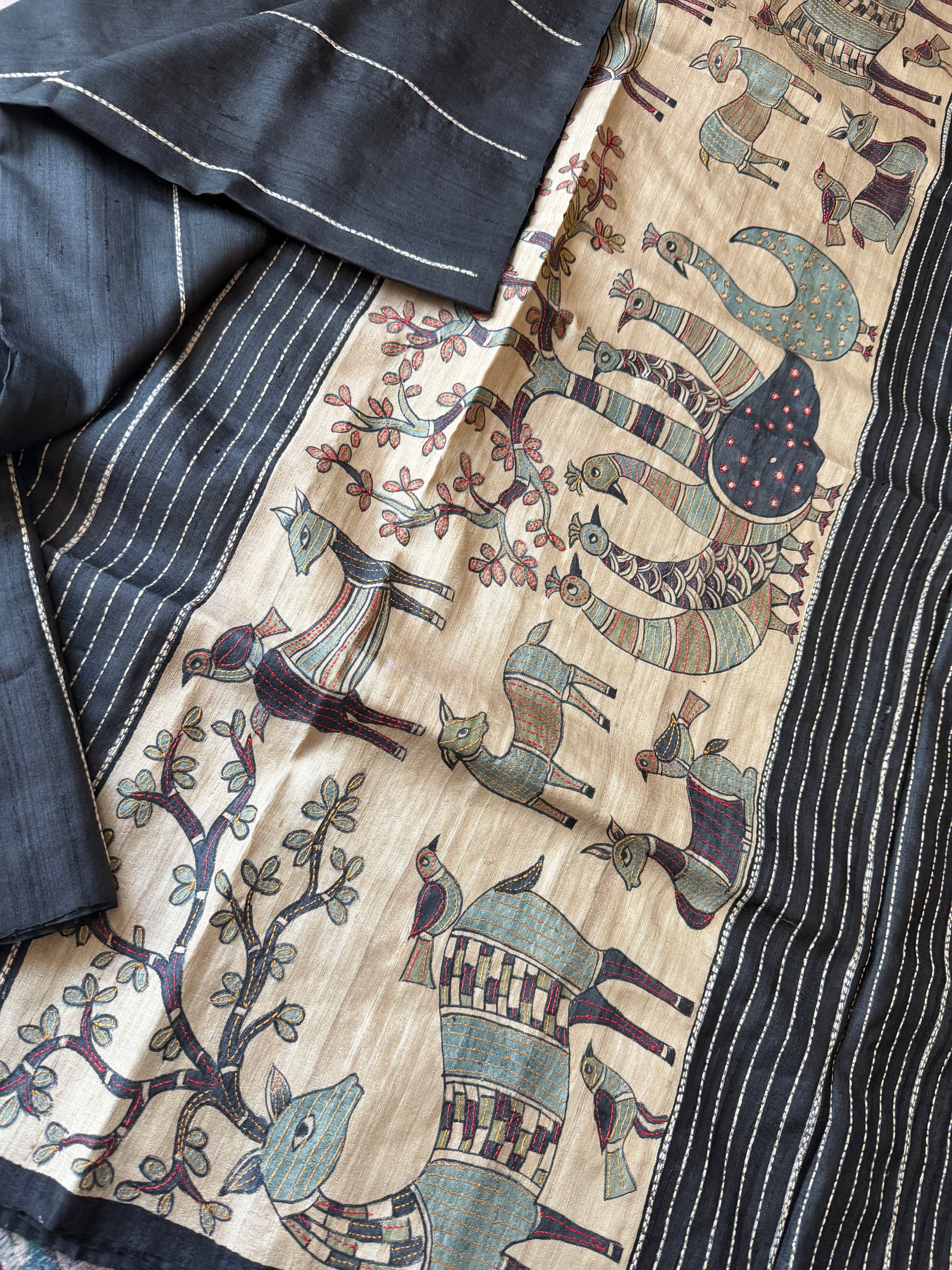 Kamaniya Kantha : Handcrafted Tussar