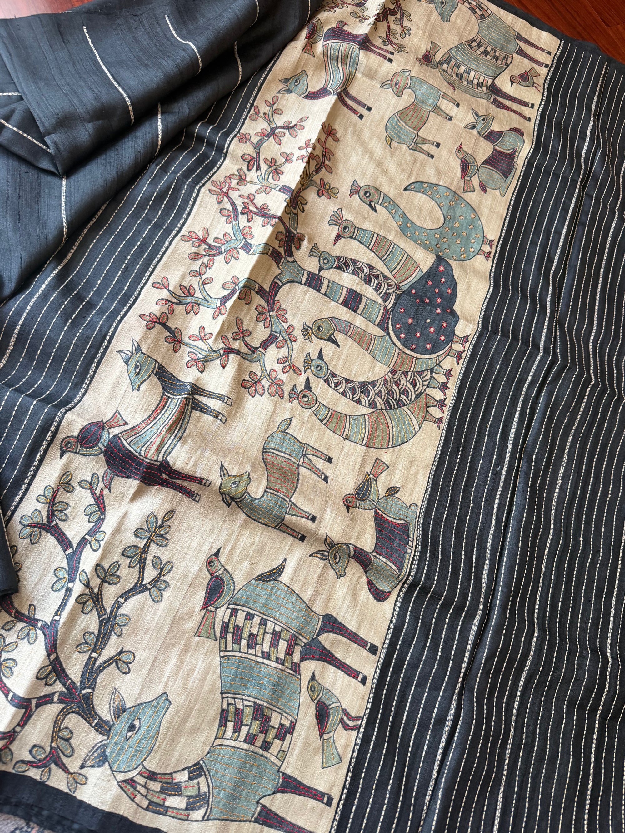 Kamaniya Kantha : Handcrafted Tussar