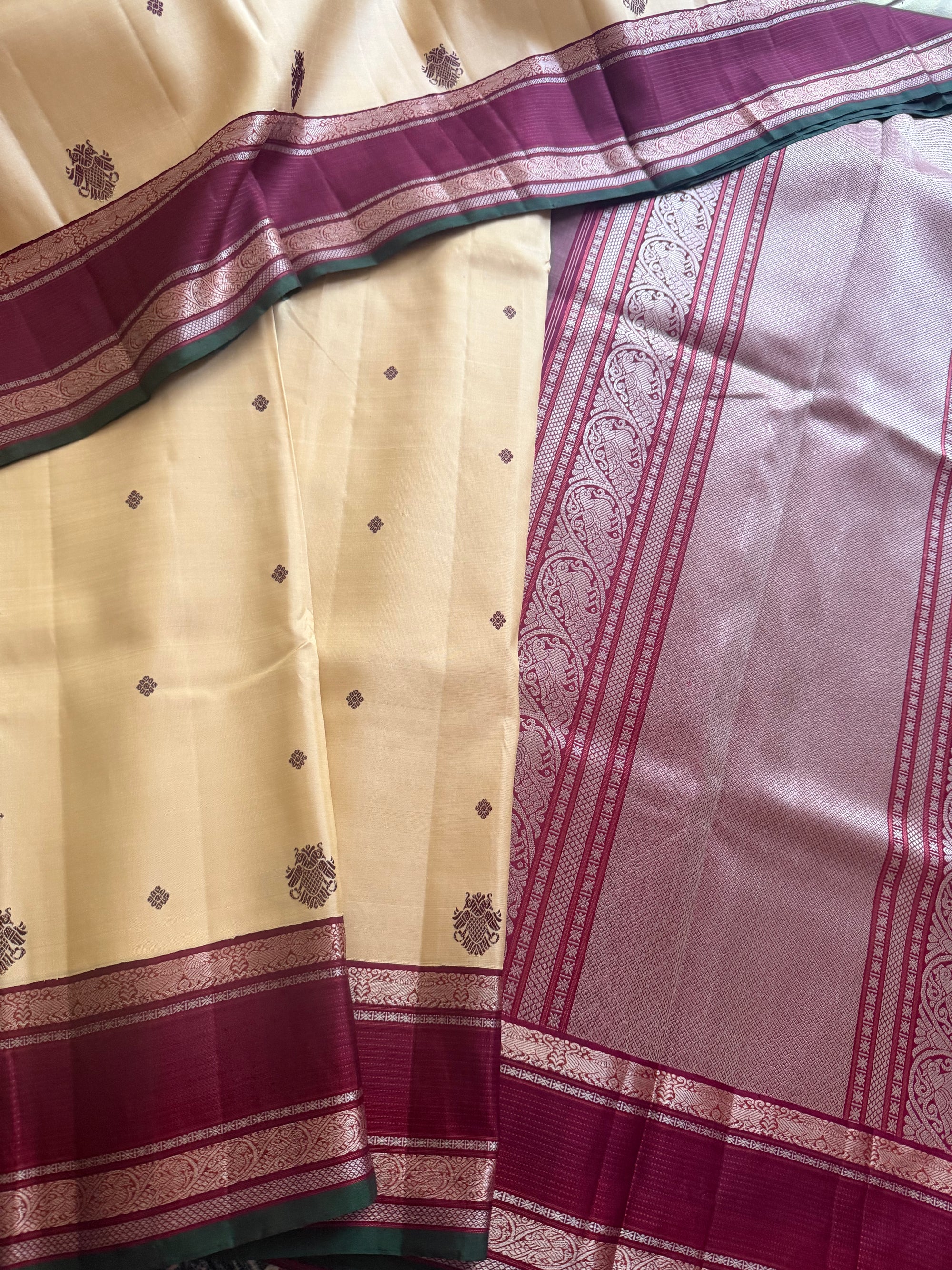 No Zari  Kanjivaram Silk : Vintage Inspired with Beetu Butta