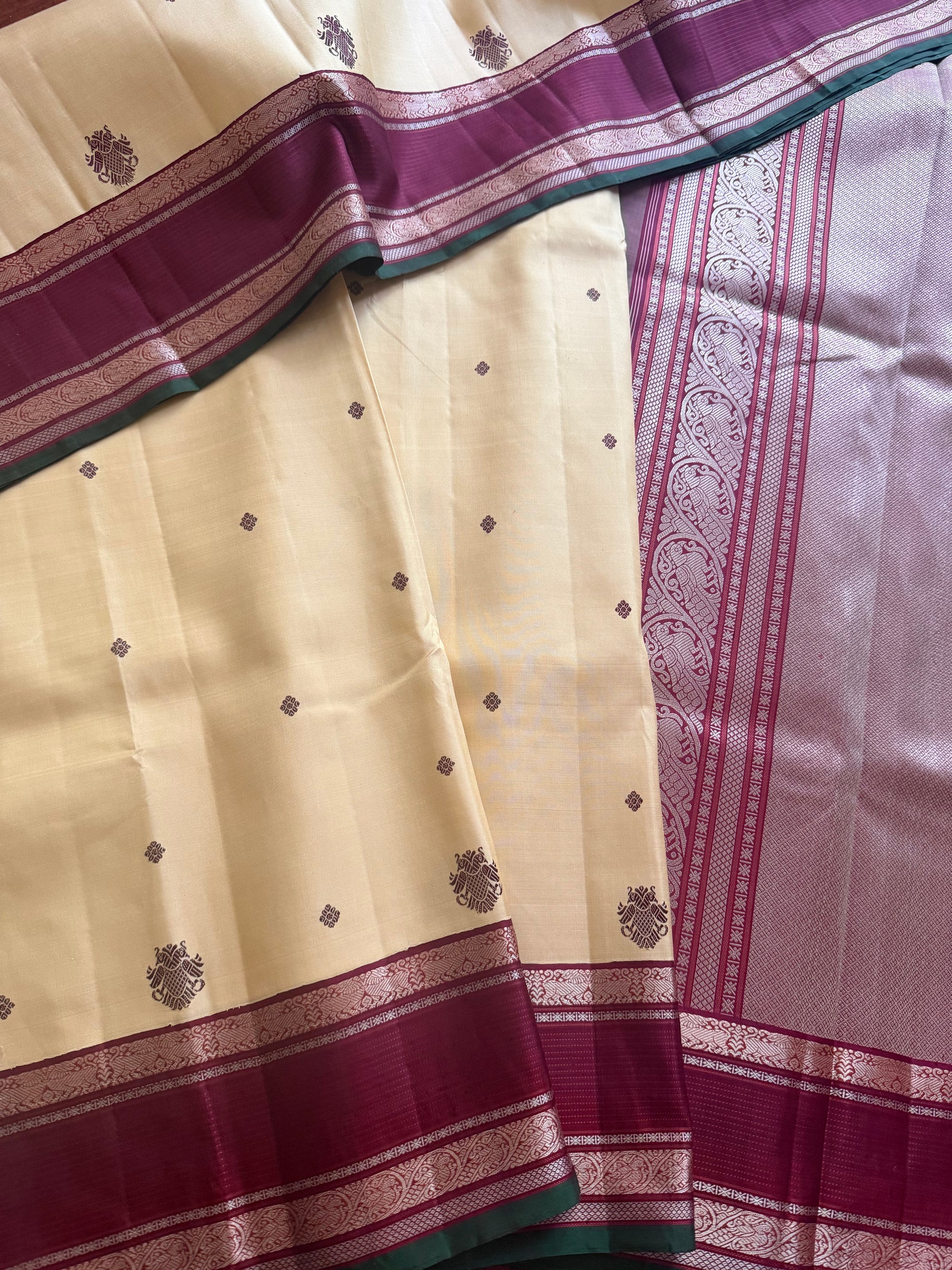 No Zari  Kanjivaram Silk : Vintage Inspired with Beetu Butta