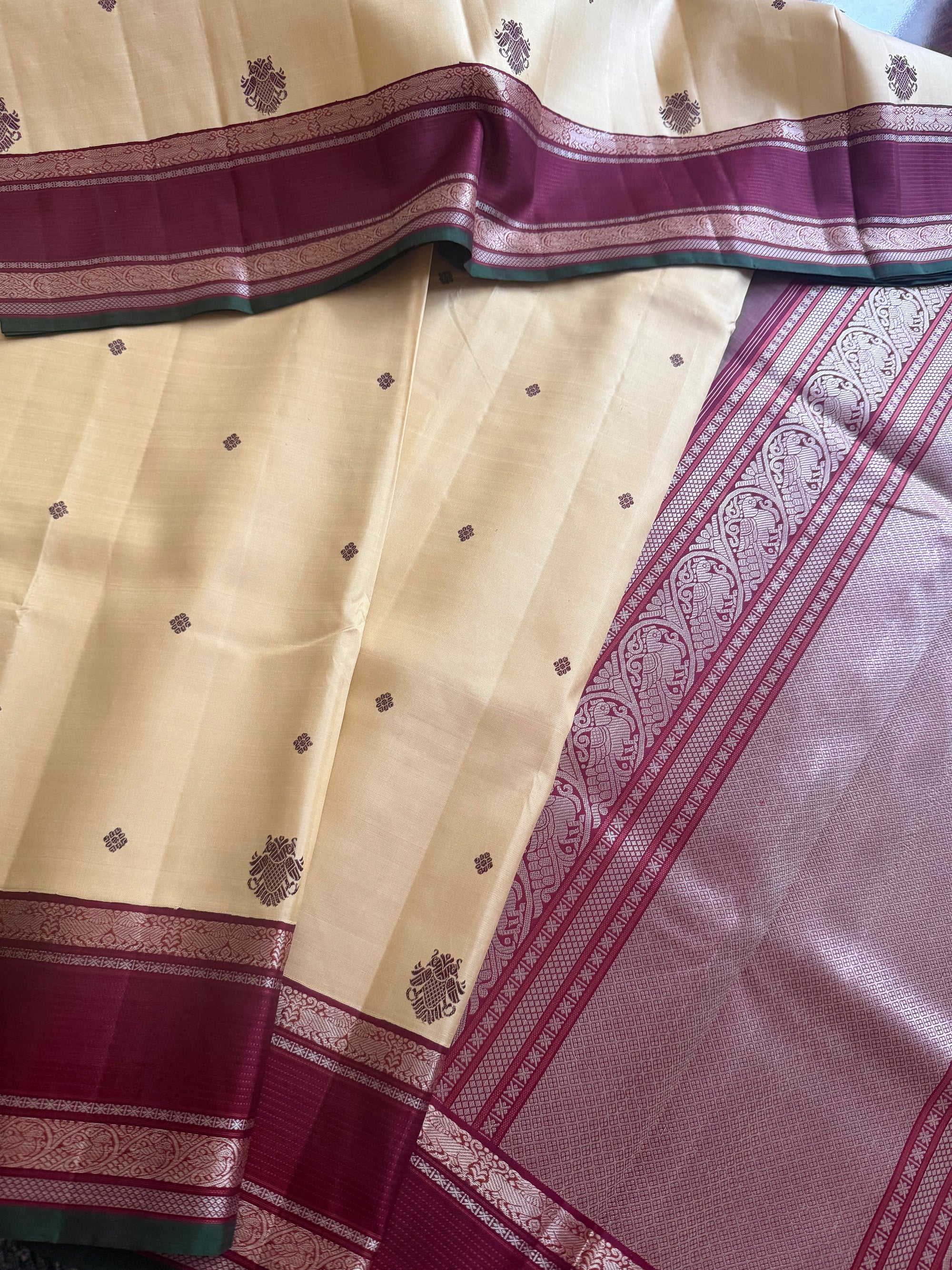 No Zari  Kanjivaram Silk : Vintage Inspired with Beetu Butta