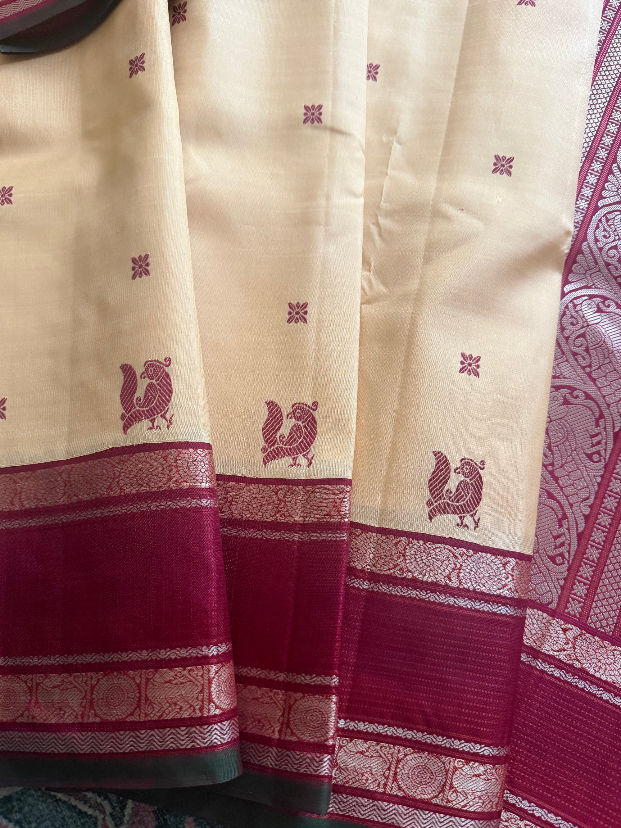 No Zari  Kanjivaram Silk : Vintage Inspired with Beetu Butta