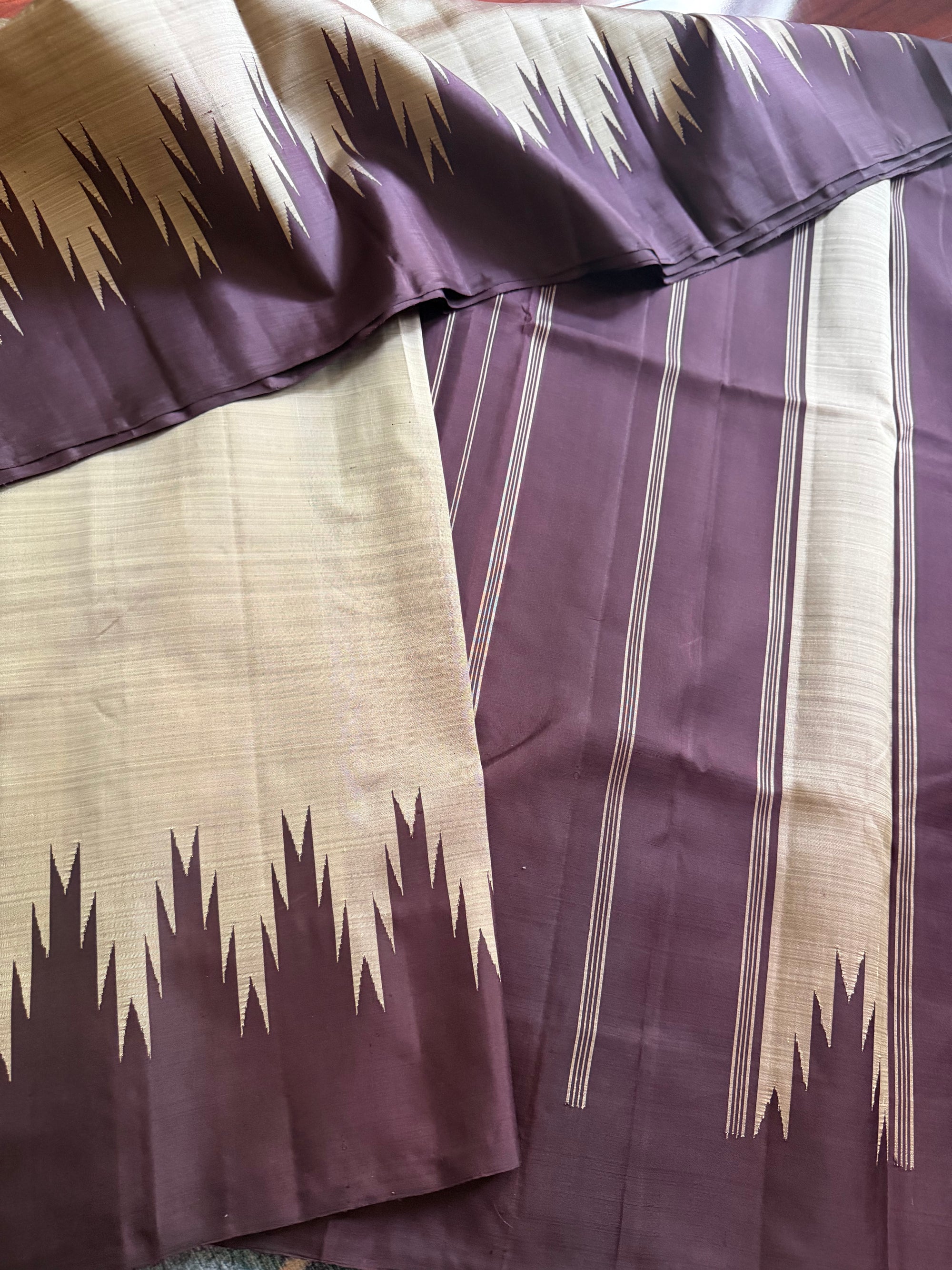 No Zari  Kanjivaram Silk : Thalampoo Temple borders