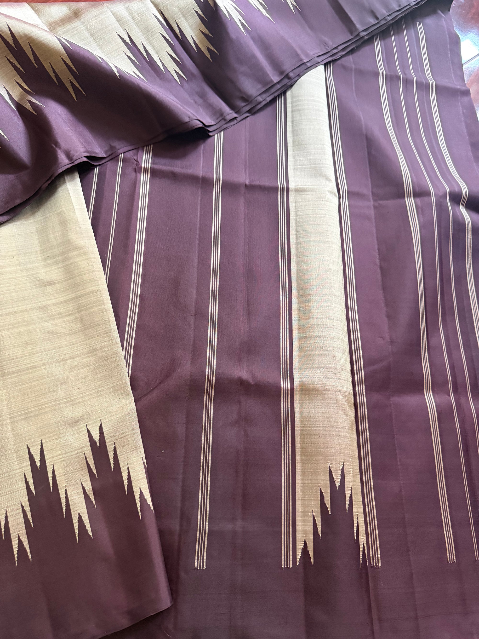 No Zari  Kanjivaram Silk : Thalampoo Temple borders