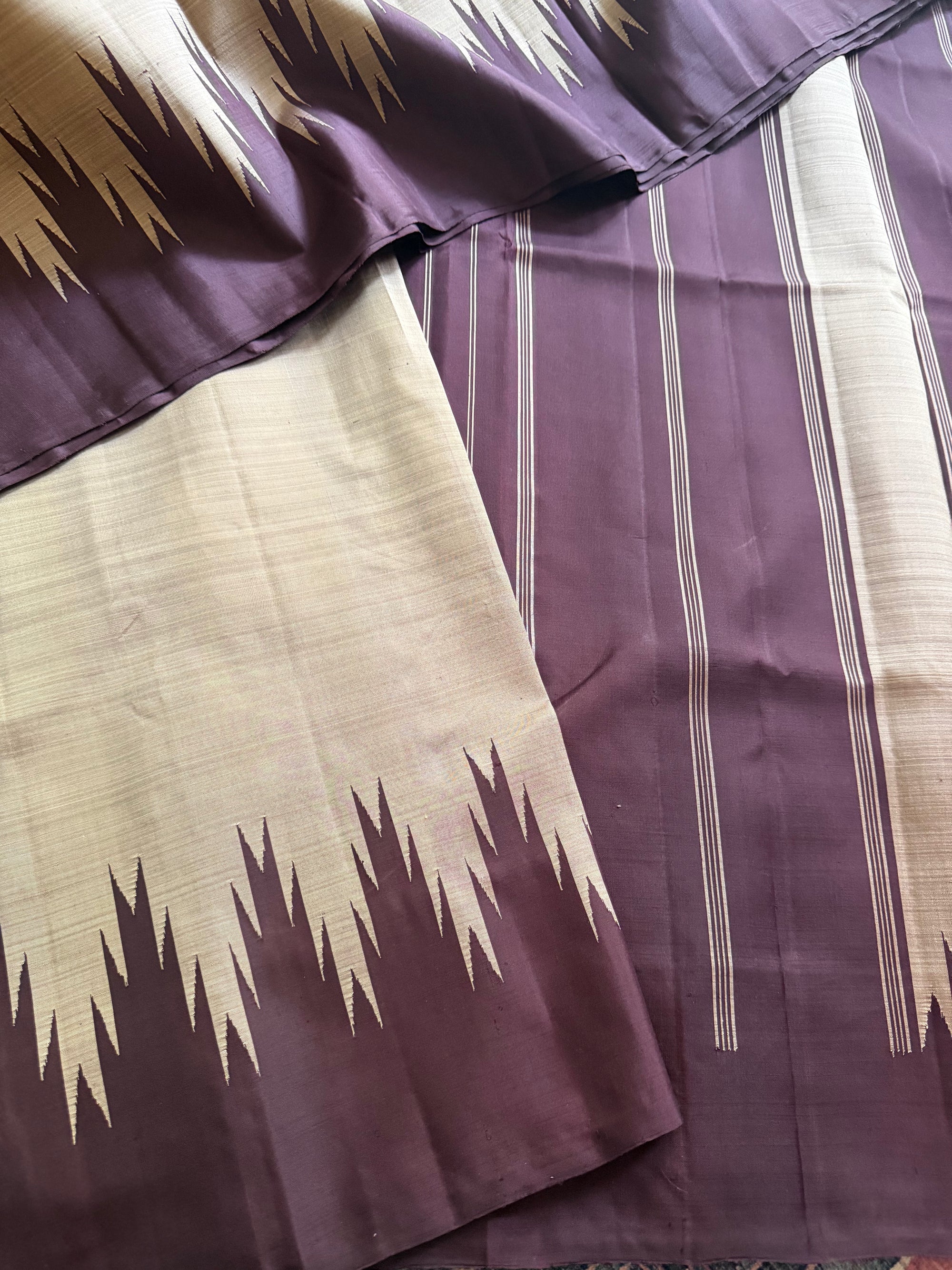 No Zari  Kanjivaram Silk : Thalampoo Temple borders