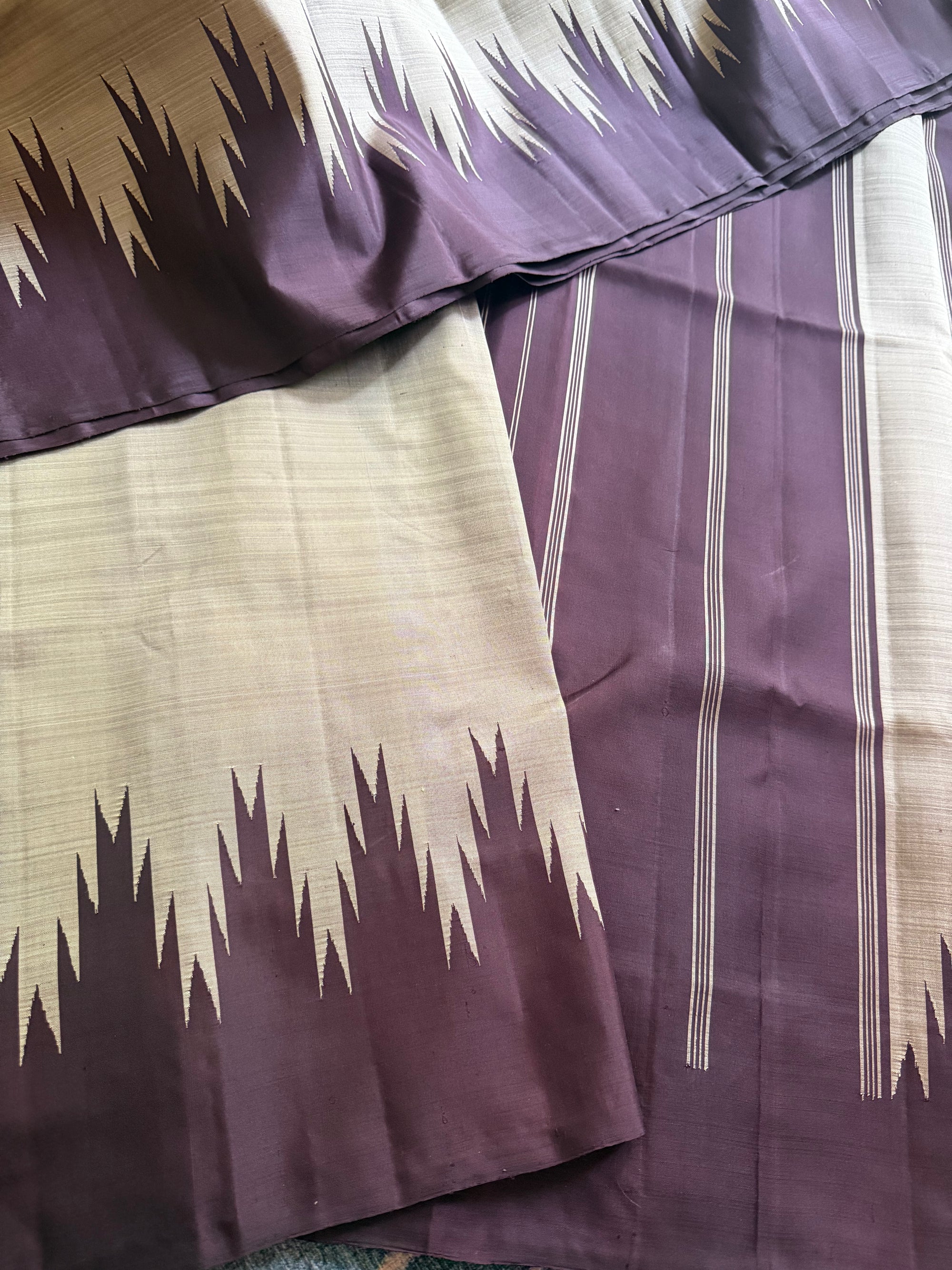 No Zari  Kanjivaram Silk : Thalampoo Temple borders