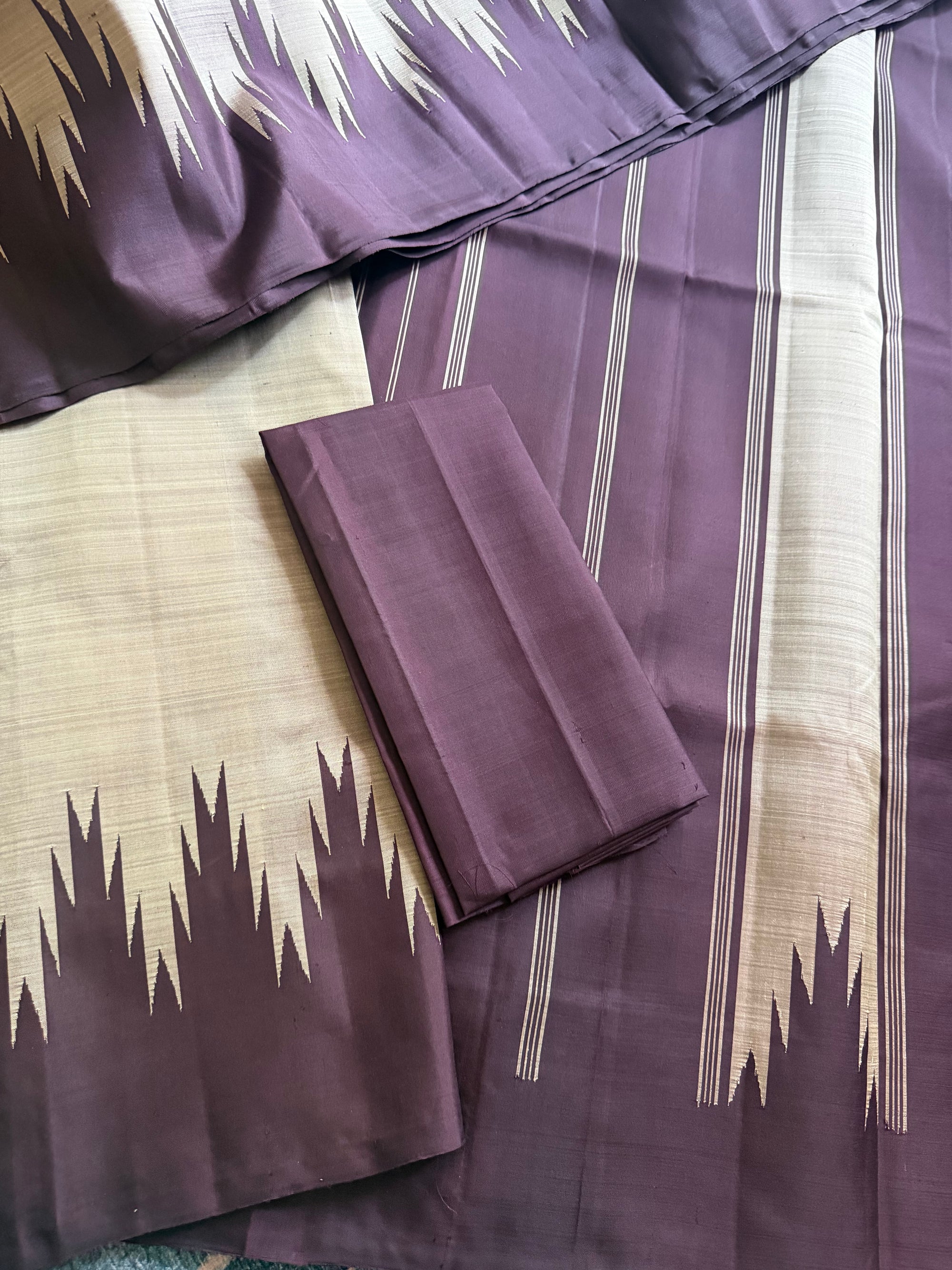 No Zari  Kanjivaram Silk : Thalampoo Temple borders