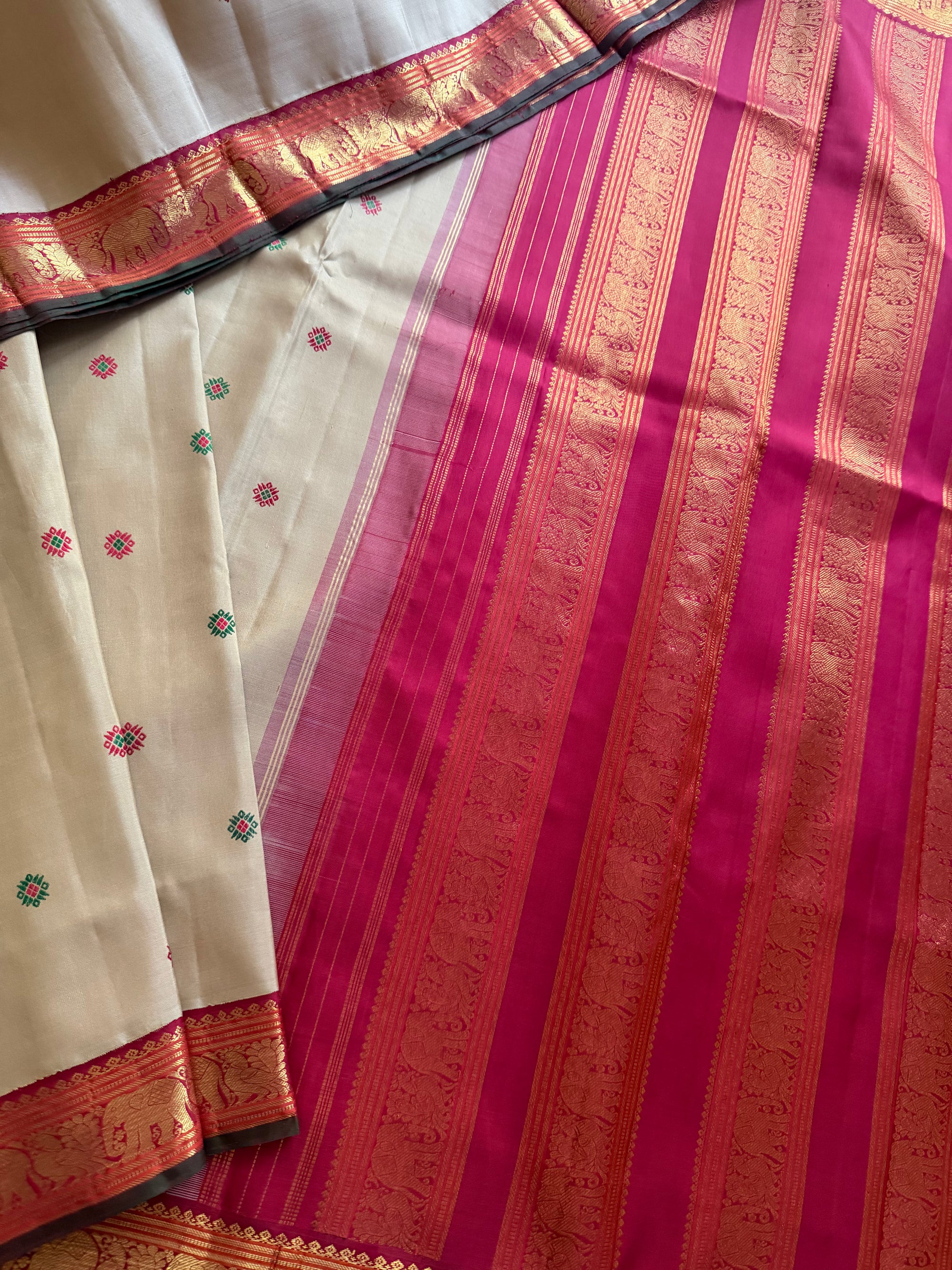 MAATHEY: Vintage Kanjivaram Silk (Biscuit &amp; Ruby Red(