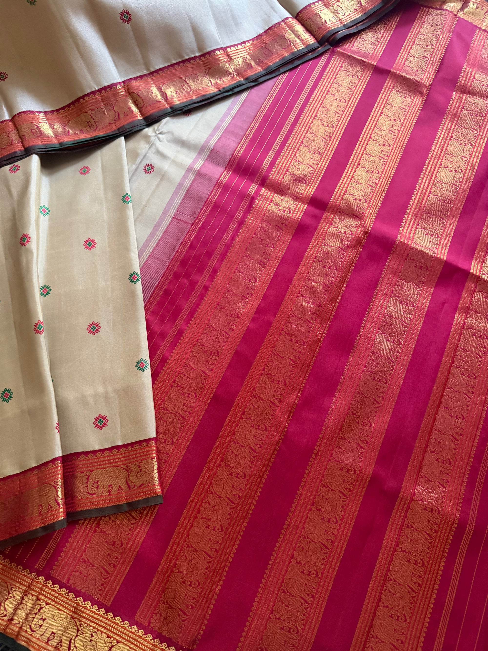 MAATHEY: Vintage Kanjivaram Silk (Biscuit &amp; Ruby Red(