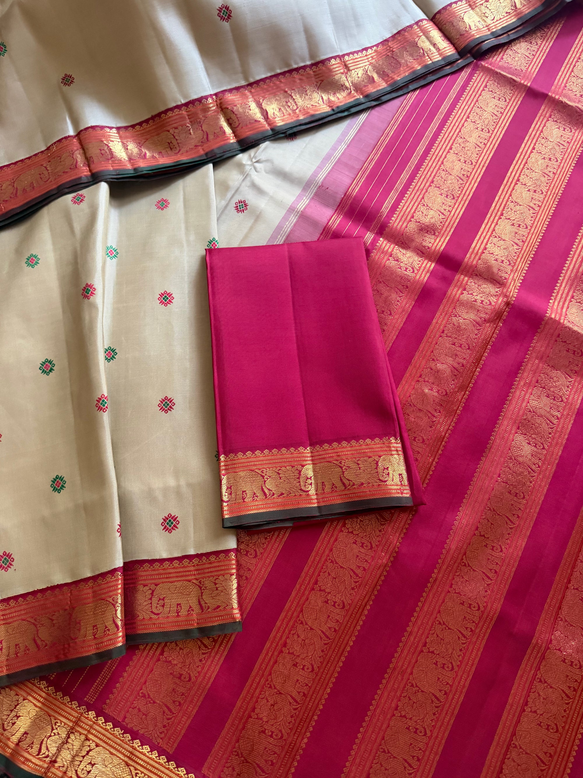 MAATHEY: Vintage Kanjivaram Silk (Biscuit &amp; Ruby Red(
