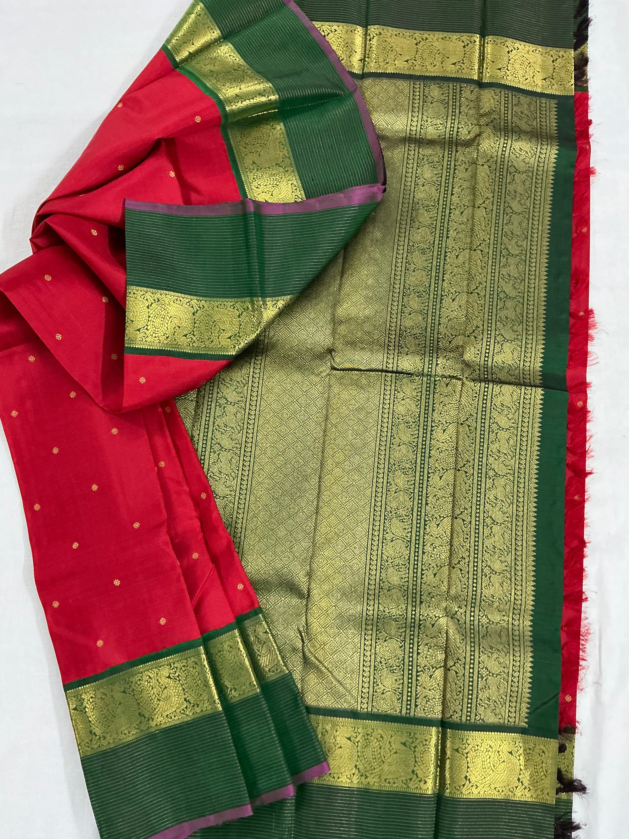 MYTHILI:  Vintage Inspired Kanjivarams (Crimson Red &amp; Green)