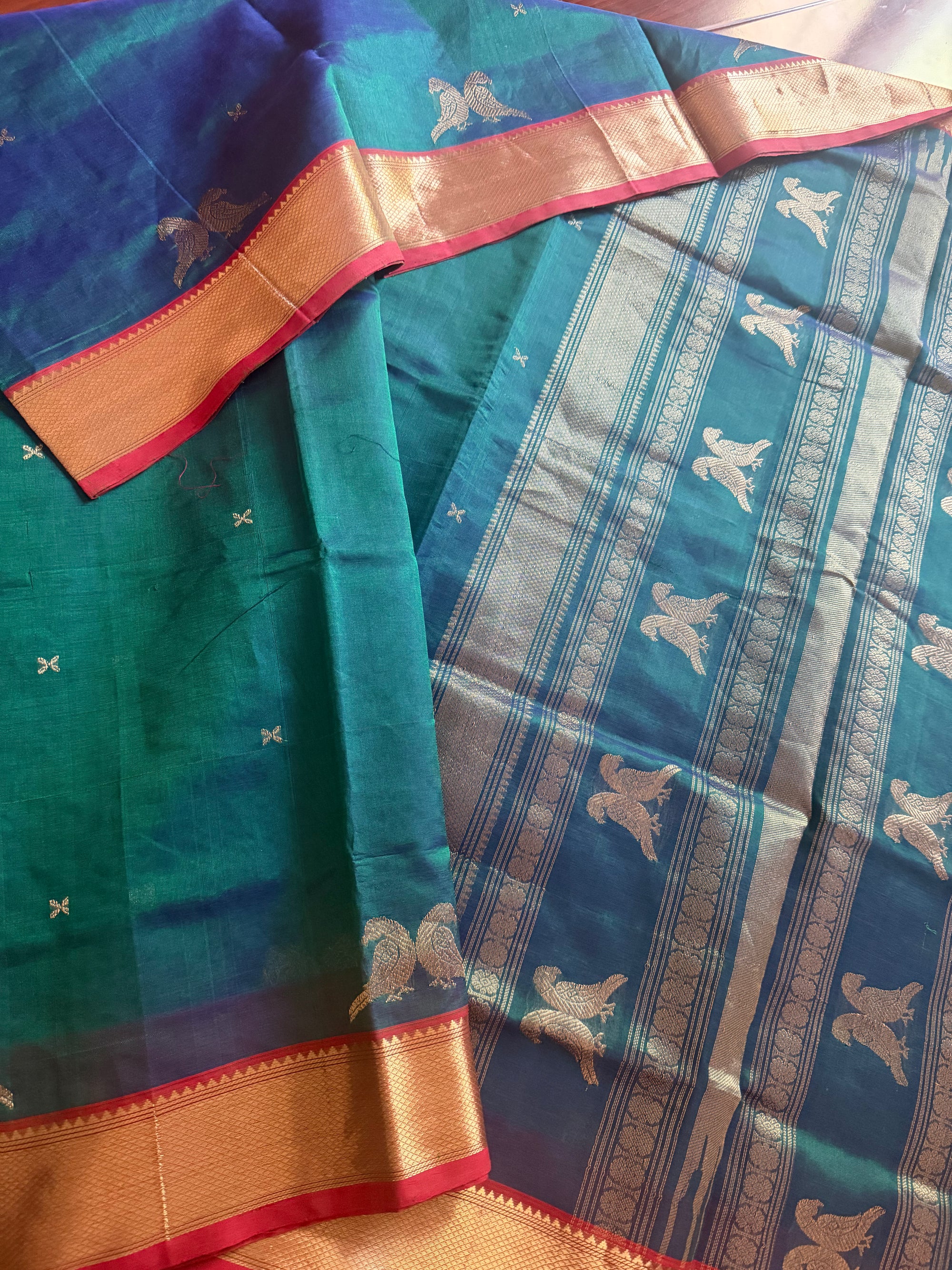 Silk Cotton :  Jodi Kili (Peacock green)