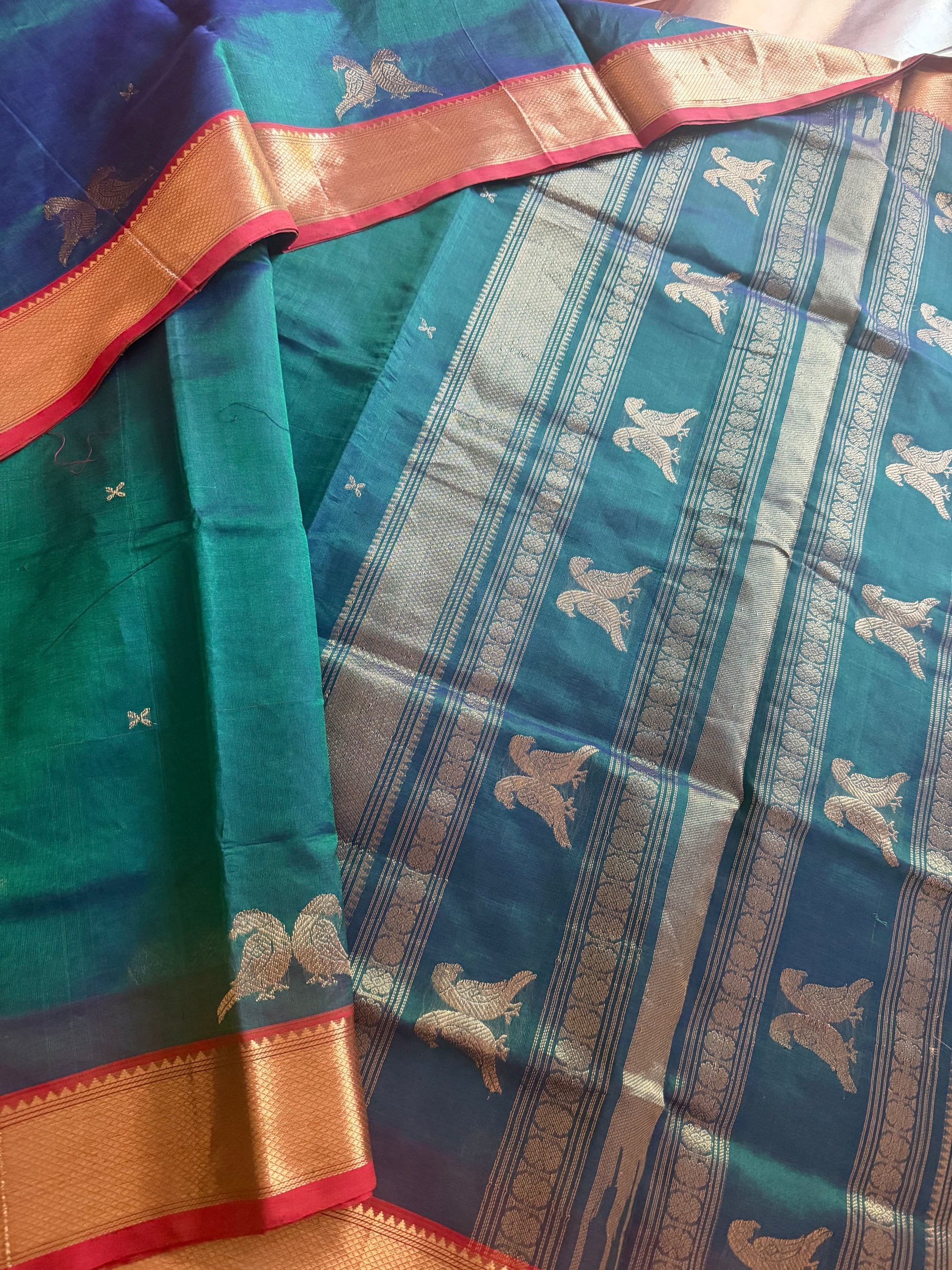 Silk Cotton :  Jodi Kili (Peacock green)