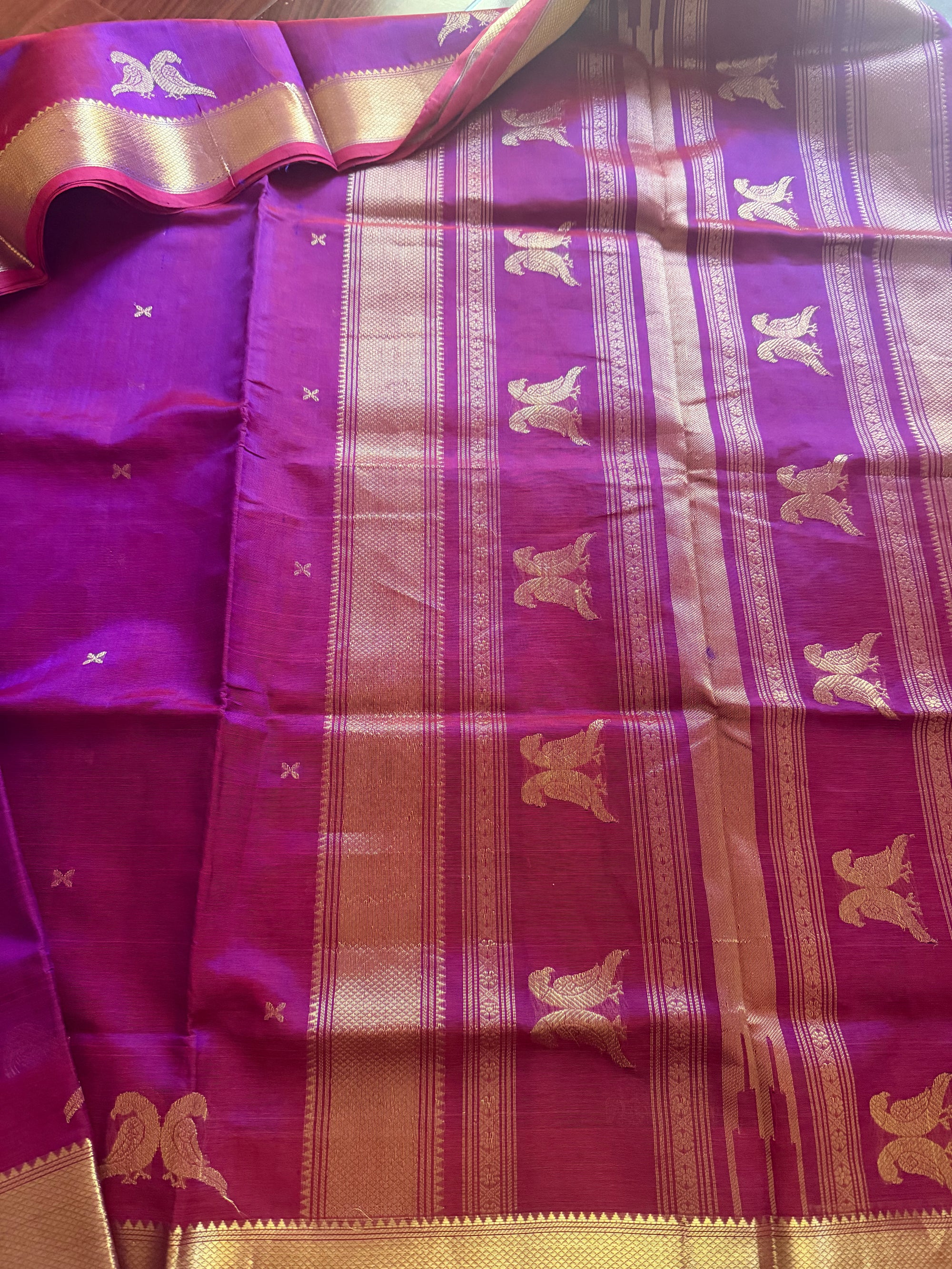 Silk Cotton :  Jodi Kili (Purple shot Red)