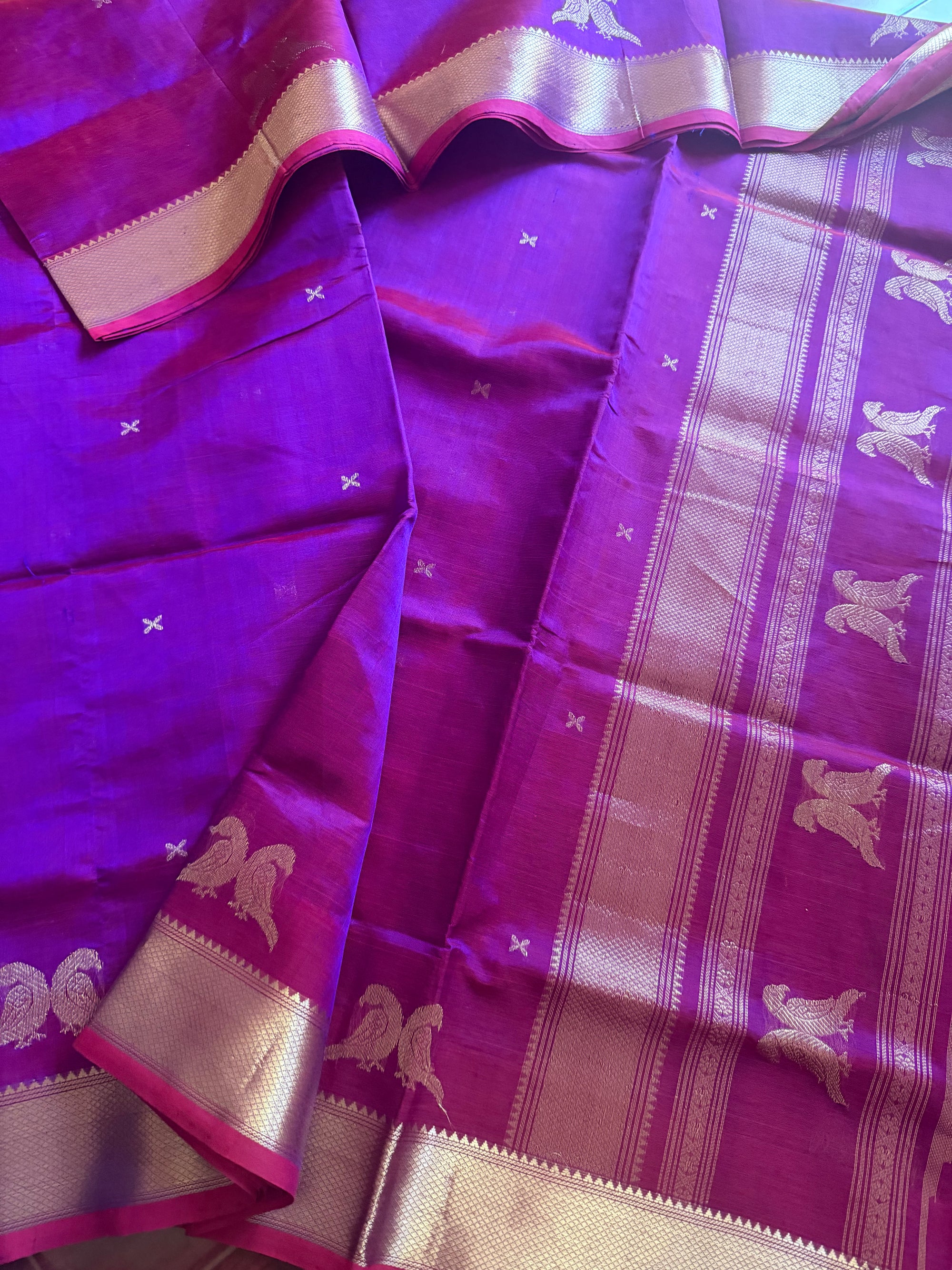 Silk Cotton :  Jodi Kili (Purple shot Red)