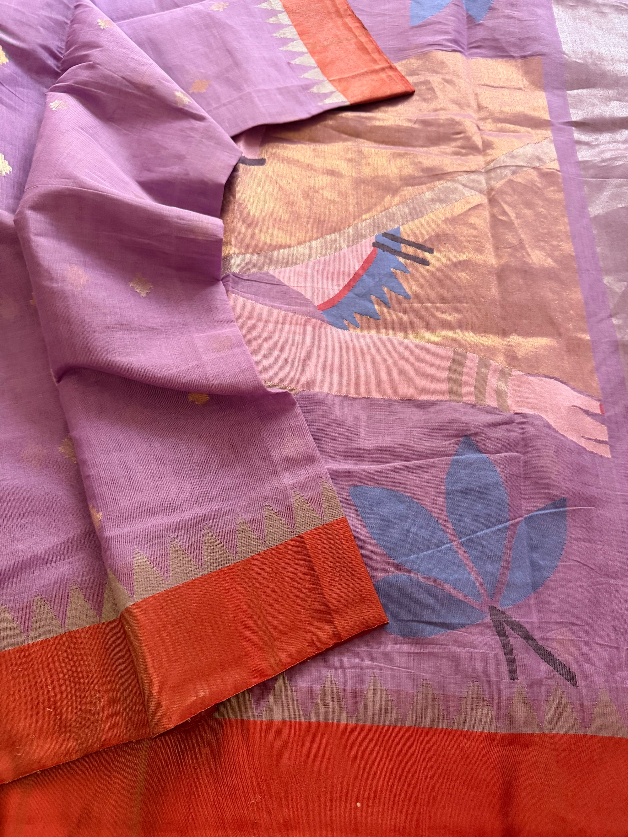 Handspun Ponduru Khadi Cotton Jamdani : Ravi Varma design on the Pallu