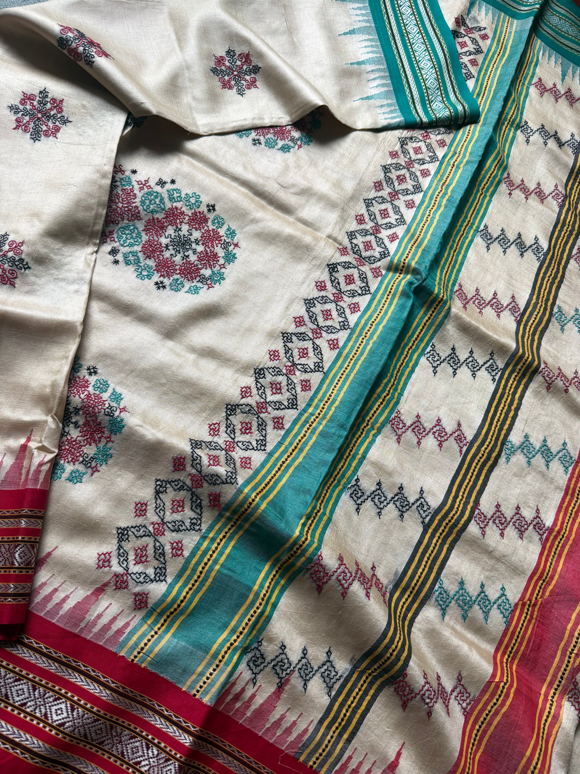 VRIKSHA: Vidarbha Tussar with Kasuti Embroidery