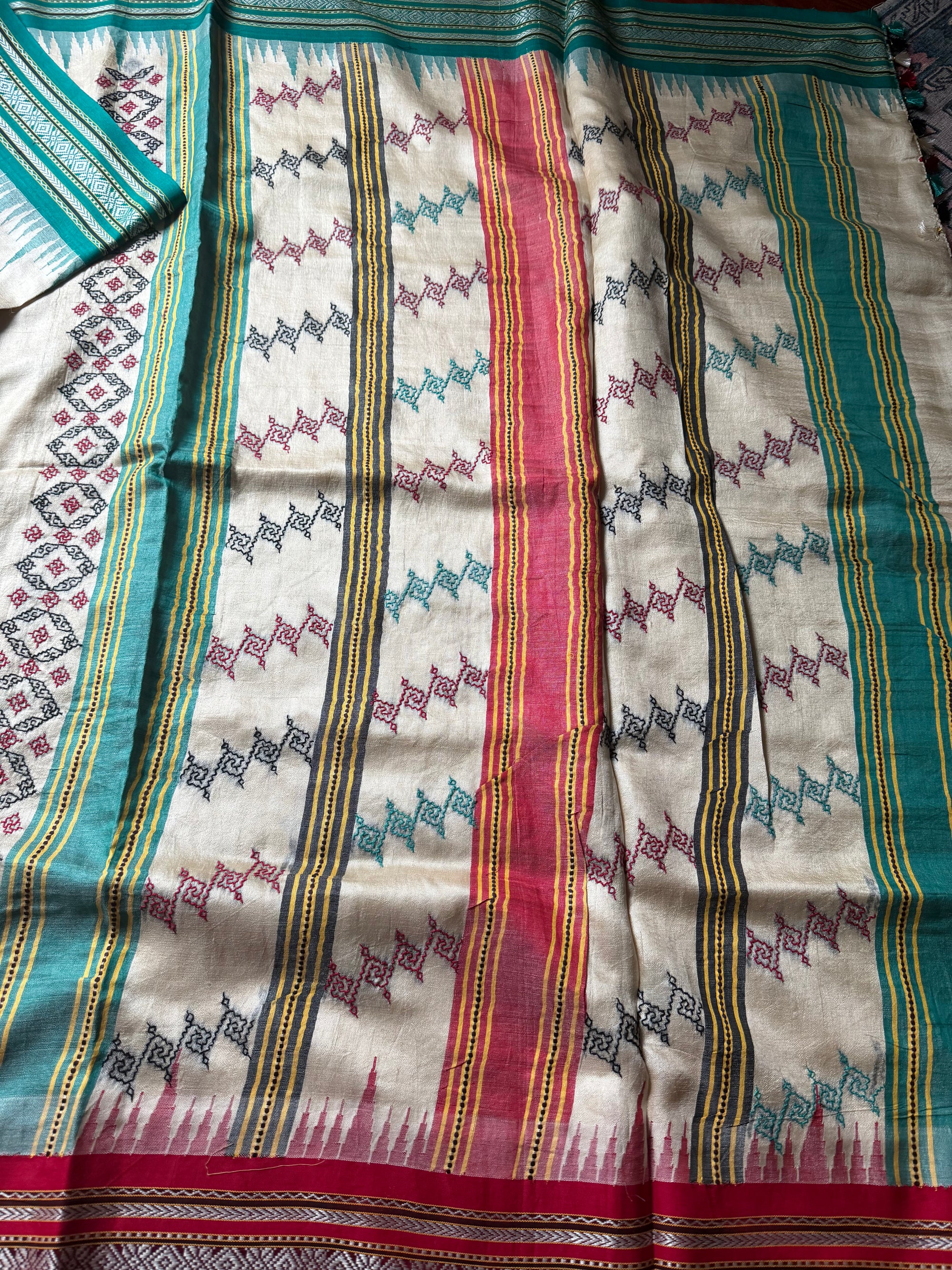 VRIKSHA: Vidarbha Tussar with Kasuti Embroidery