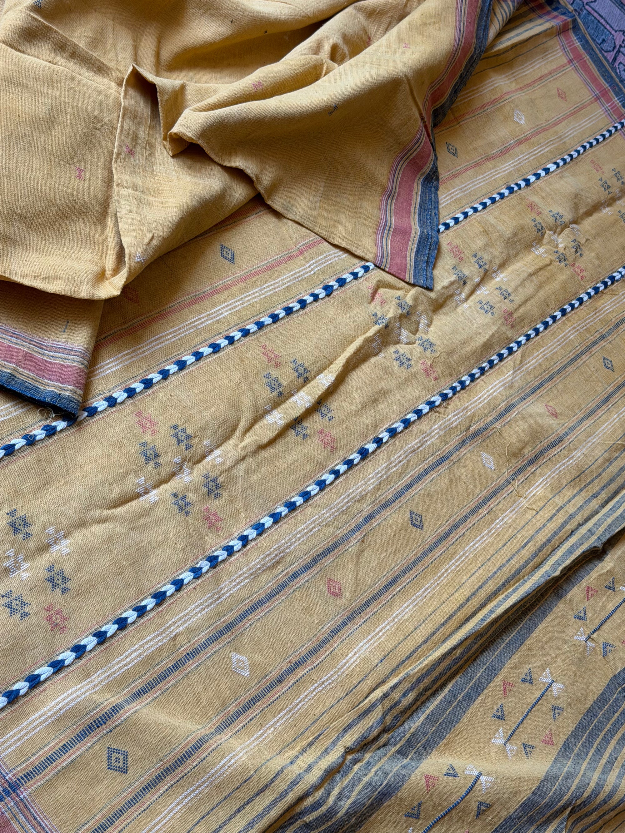 Handwoven Natural Dye Bhujodi