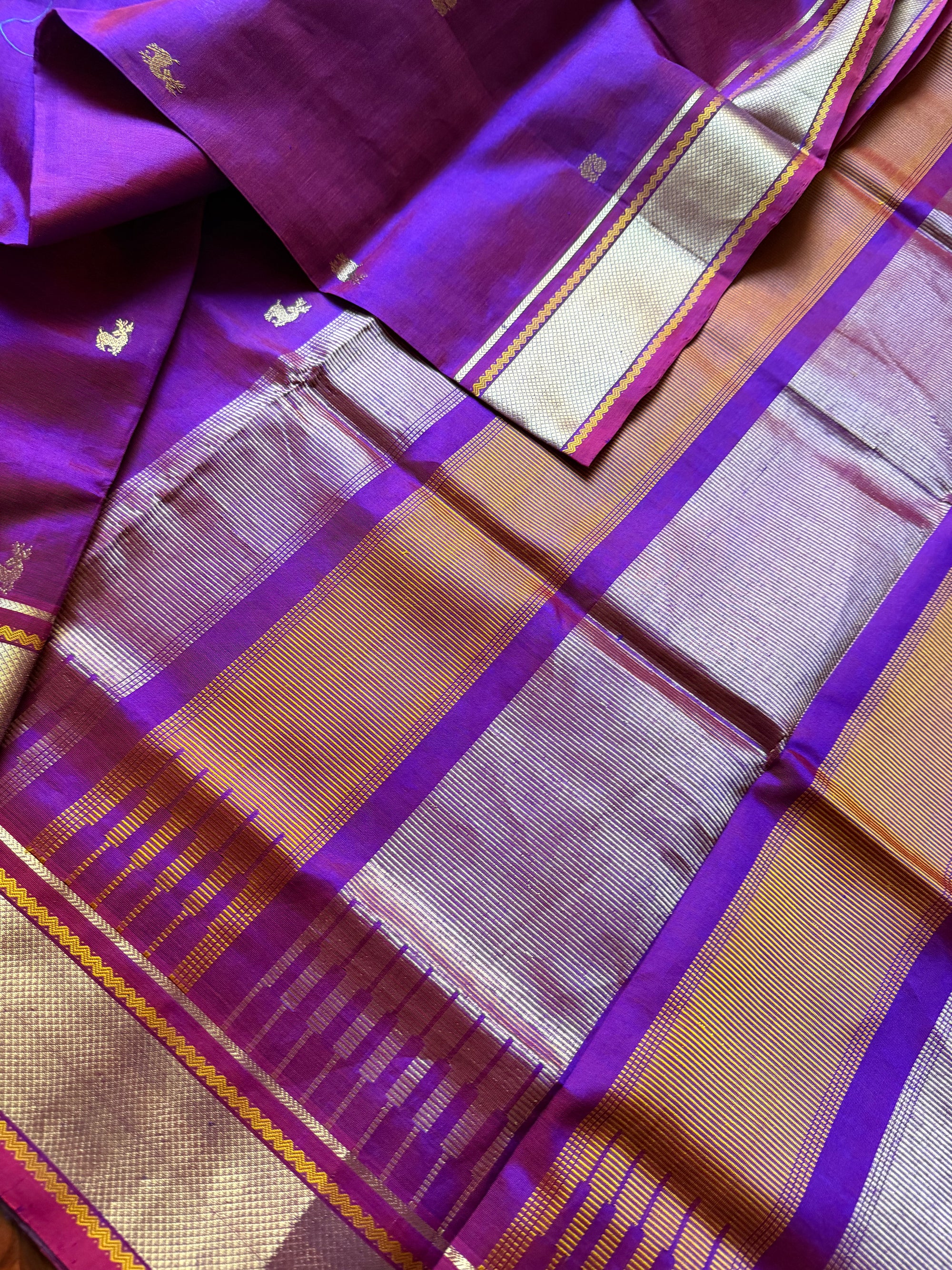 Silk Cotton: Buttas and Self borders