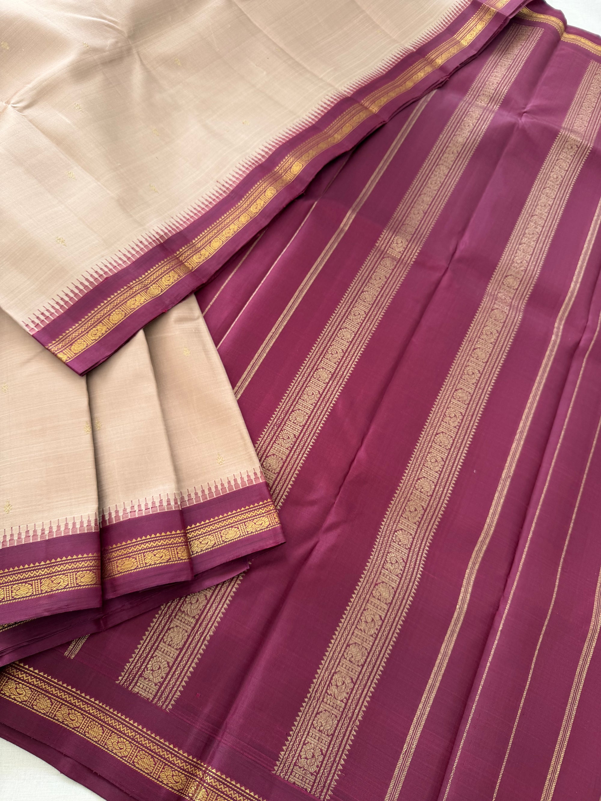 MAATHEY: Small border Kanjivaram Silk