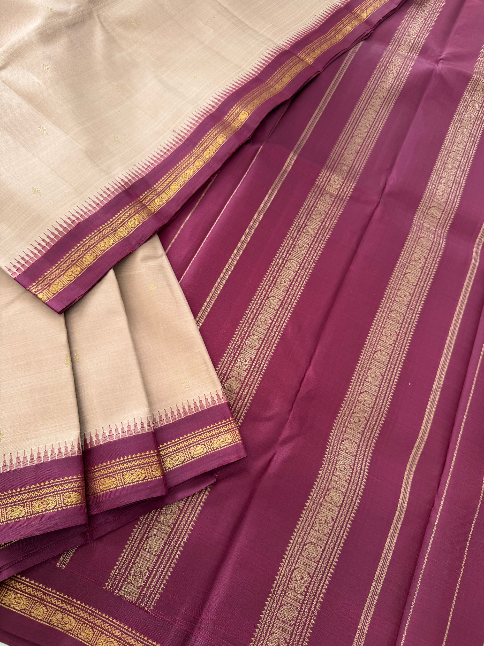 MAATHEY: Small border Kanjivaram Silk