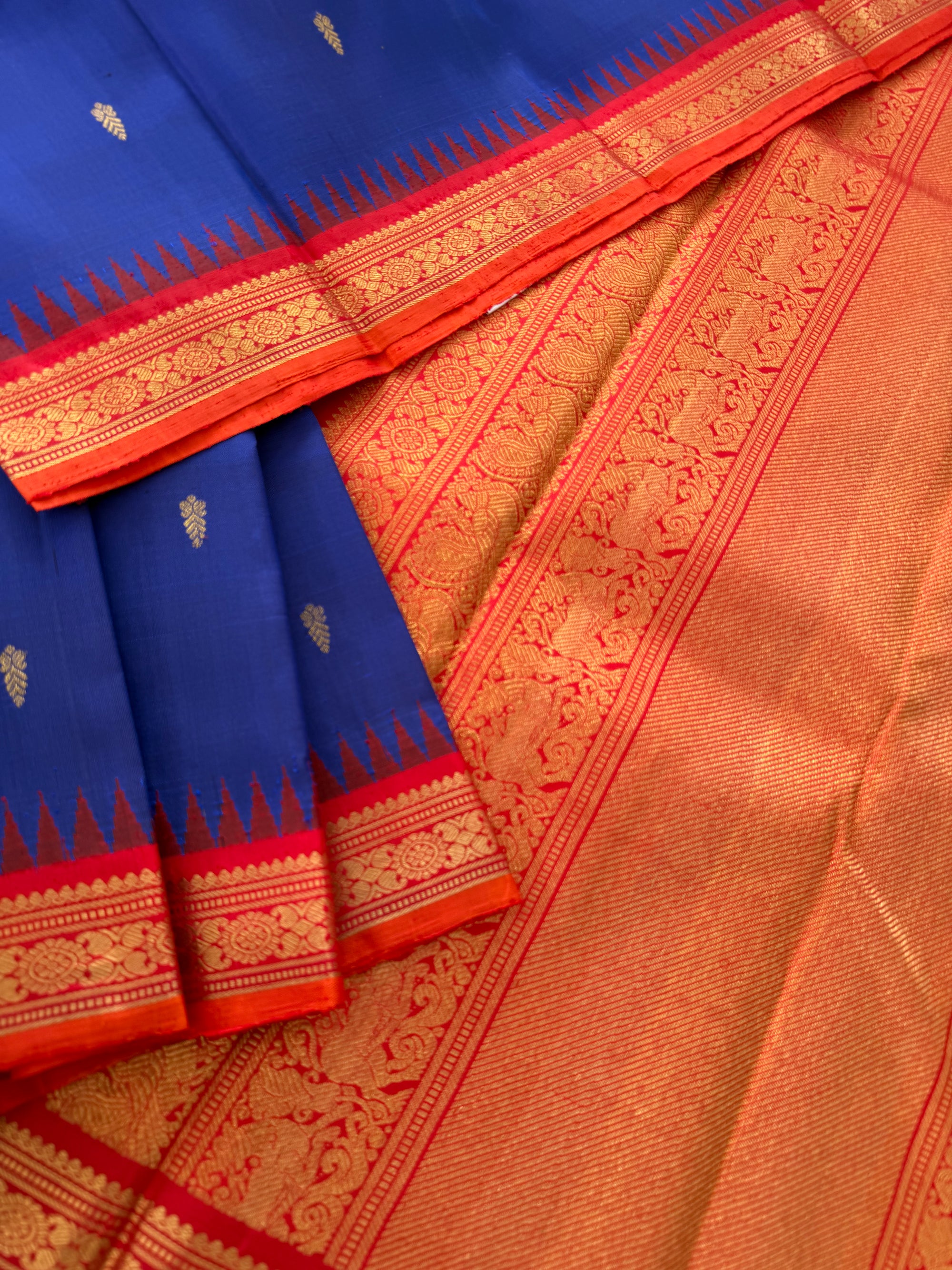 MAATHEY: Small border Kanjivaram Silk