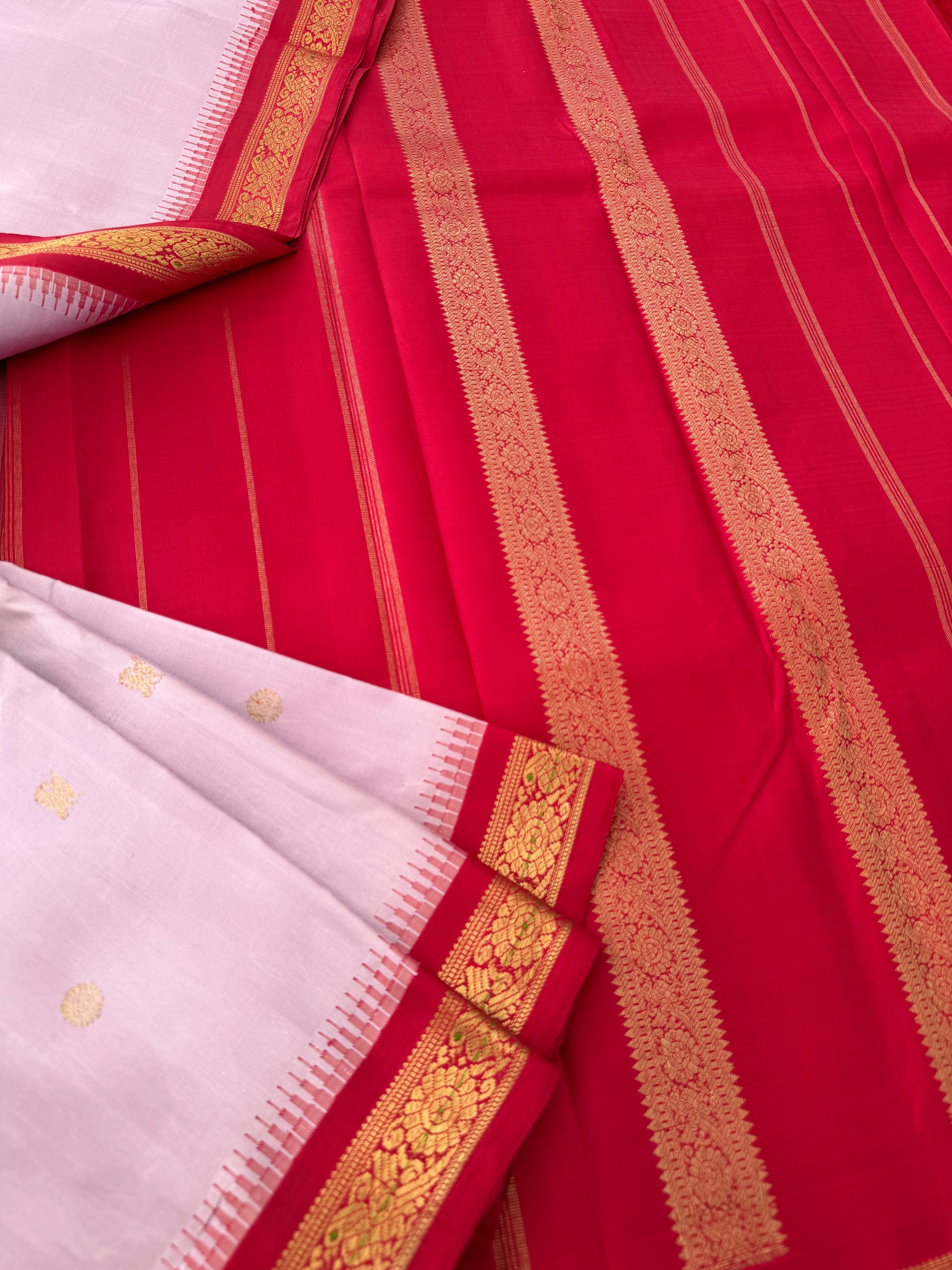 MAATHEY: Small border Kanjivaram Silk