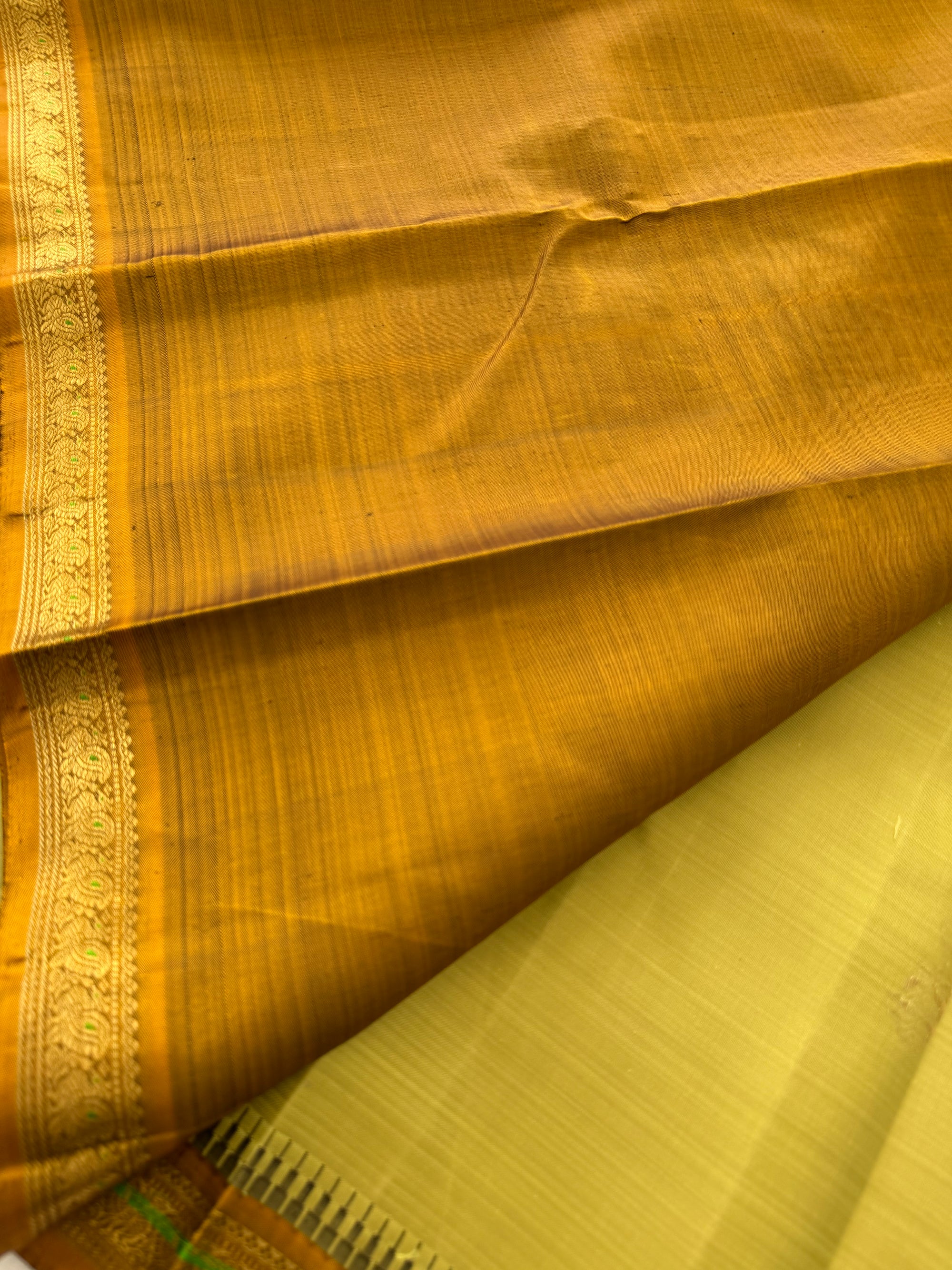 MAATHEY: Small border Kanjivaram Silk