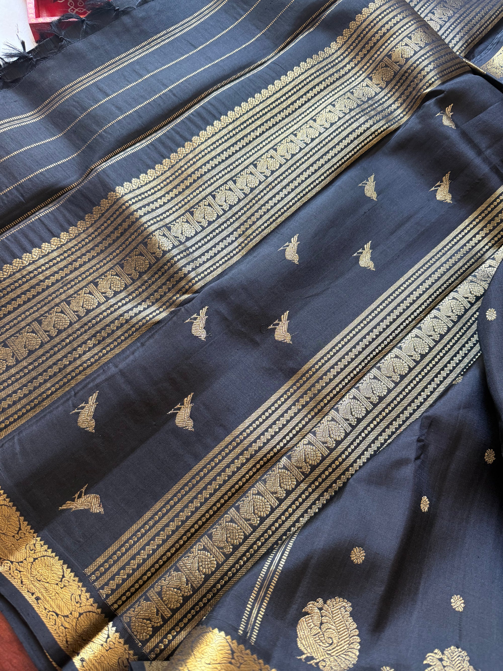 SWARA: Kanjivaram Silk (Black Self borders with Beetu Butta)