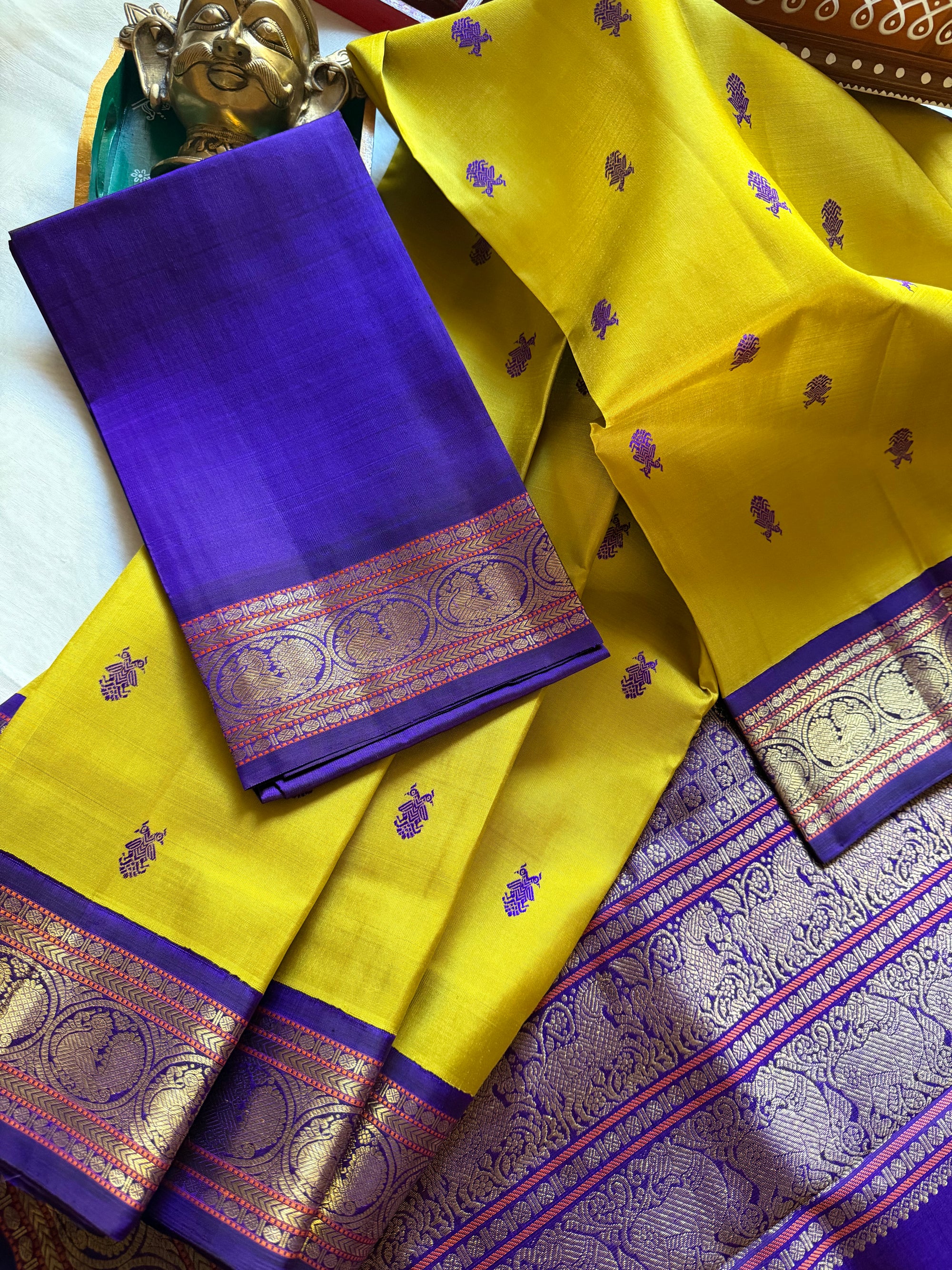 MYTHILI:  Sampanga &amp; Purple (Gandaberunda buttas)