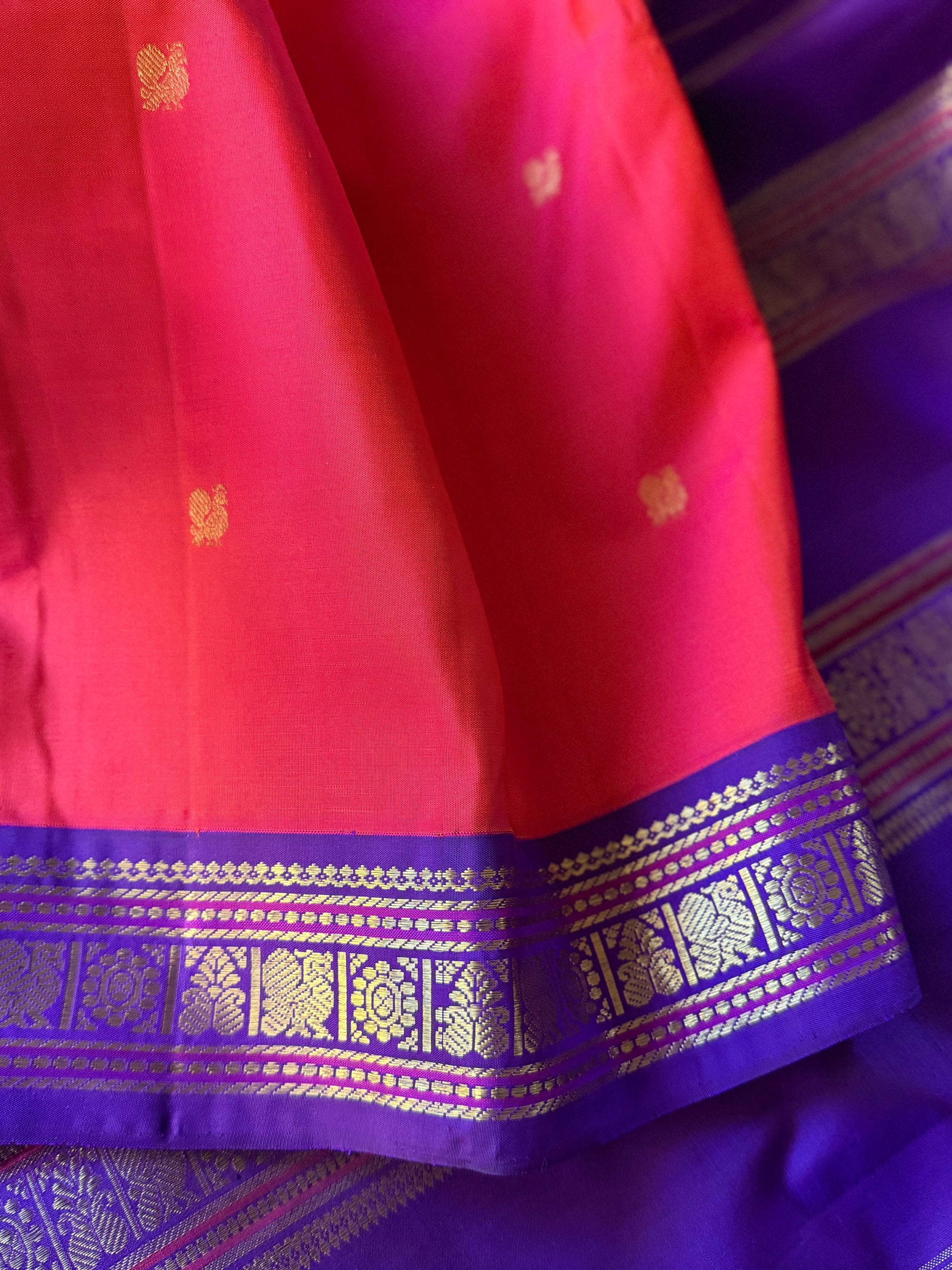 MYTHILI: Korvai Kanjivarams