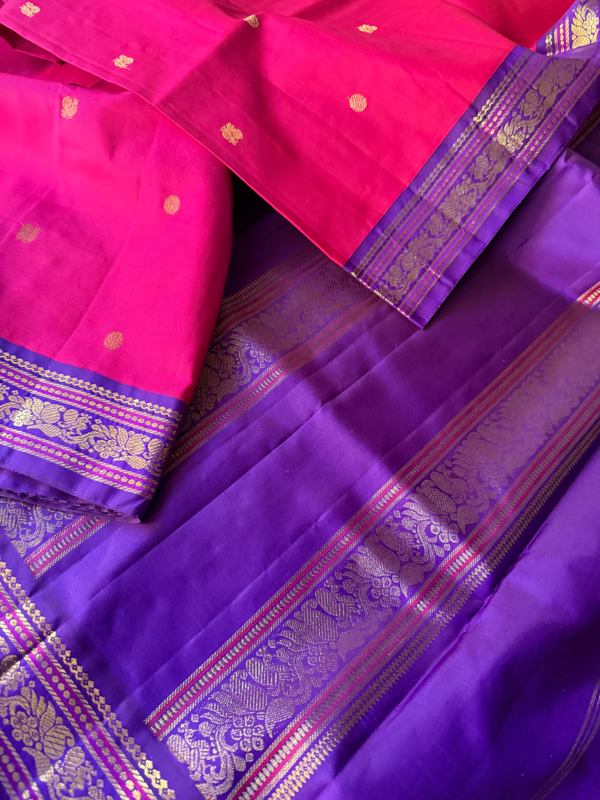 MYTHILI: Korvai Kanjivarams