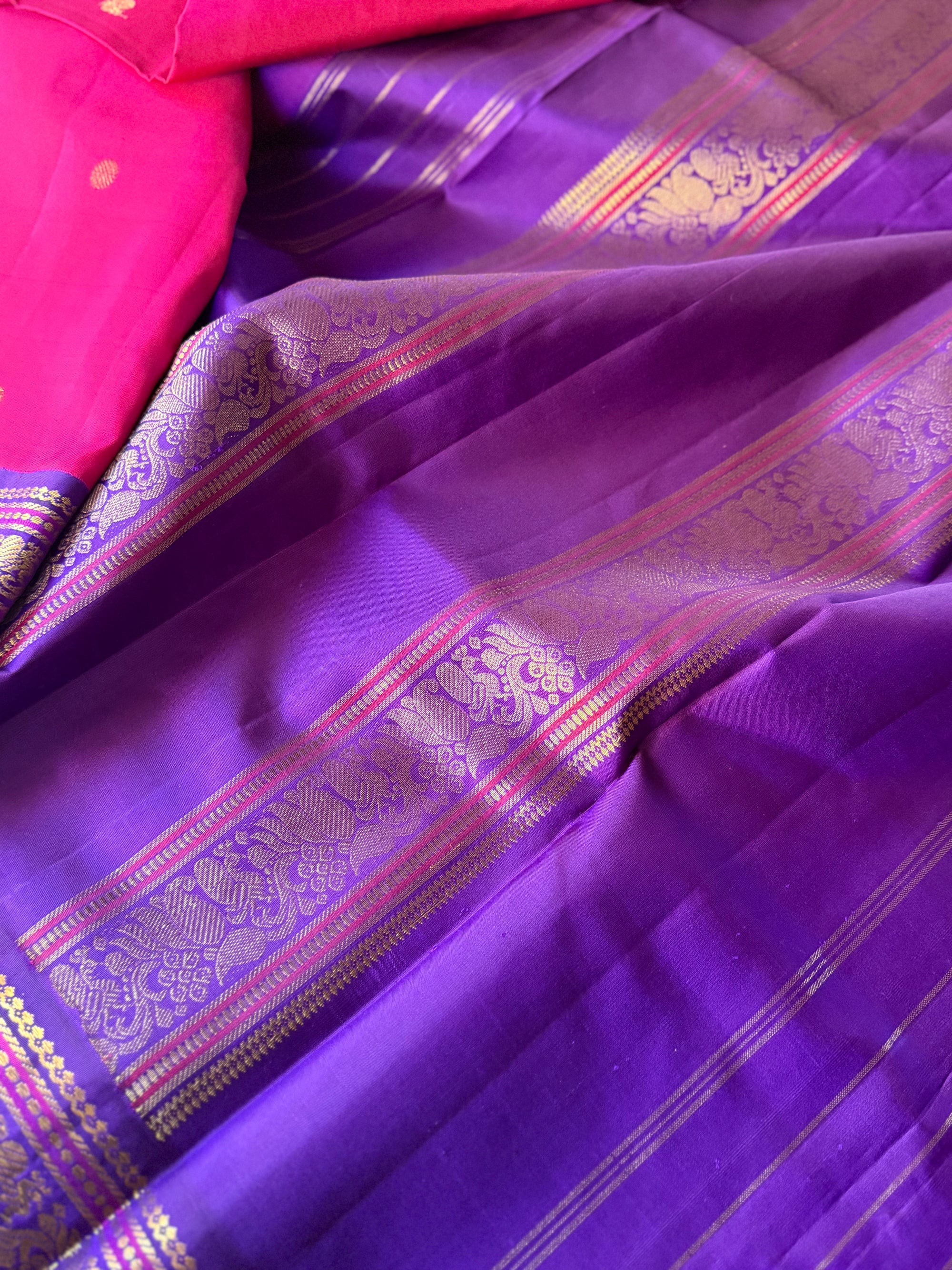 MYTHILI: Korvai Kanjivarams