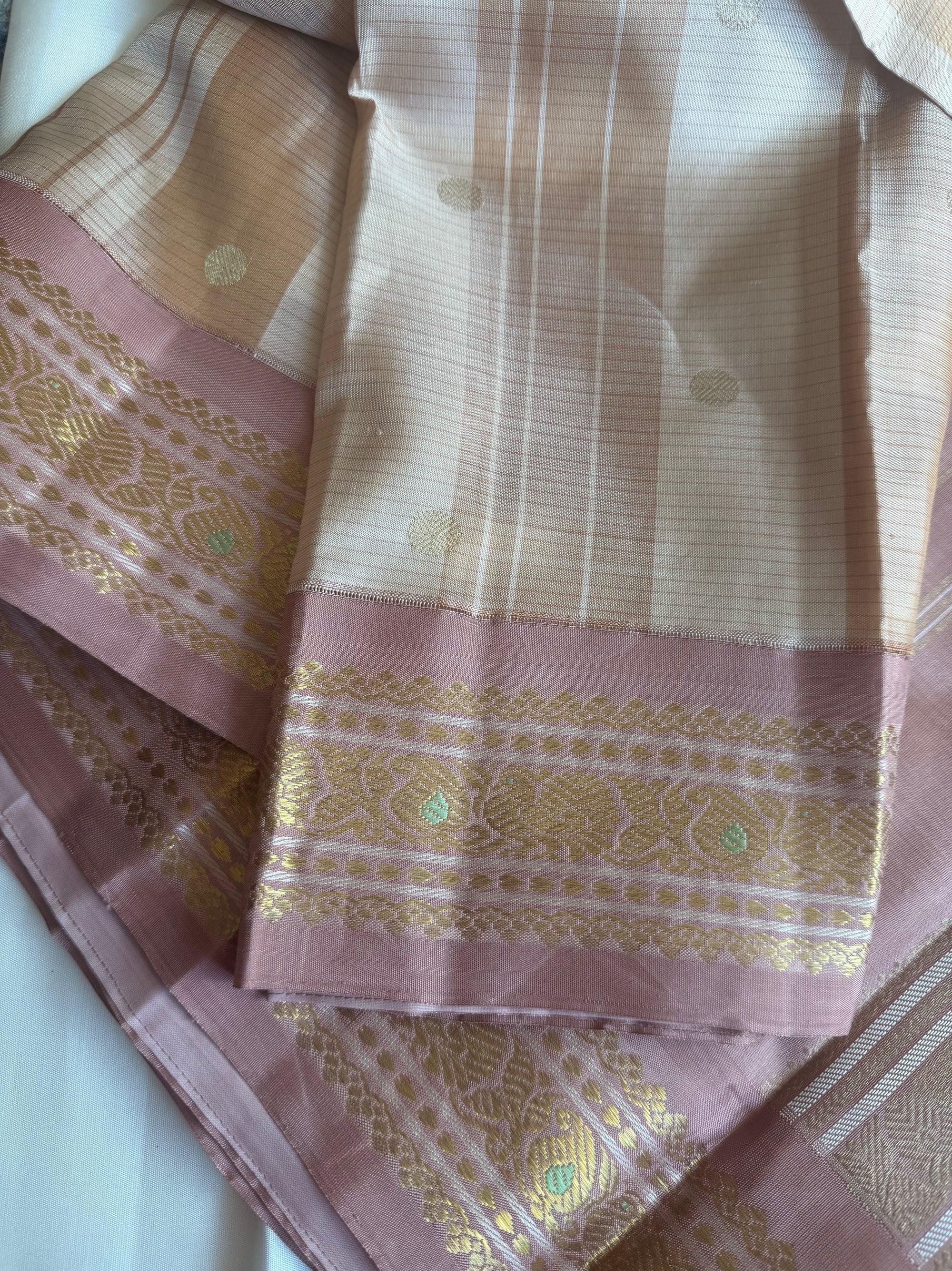 MYTHILI:  Korvai Kanjivaram
