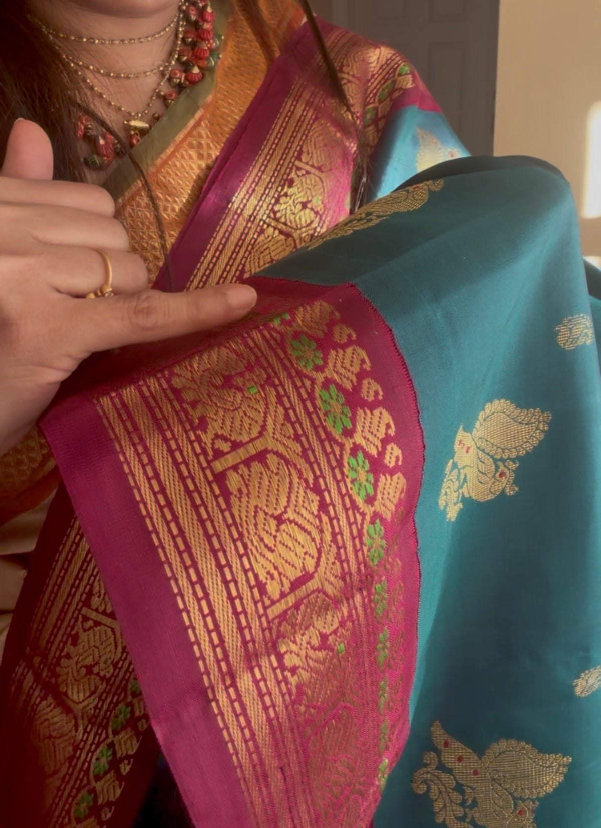 MYTHILI:   Korvai Kanjivaram Silk