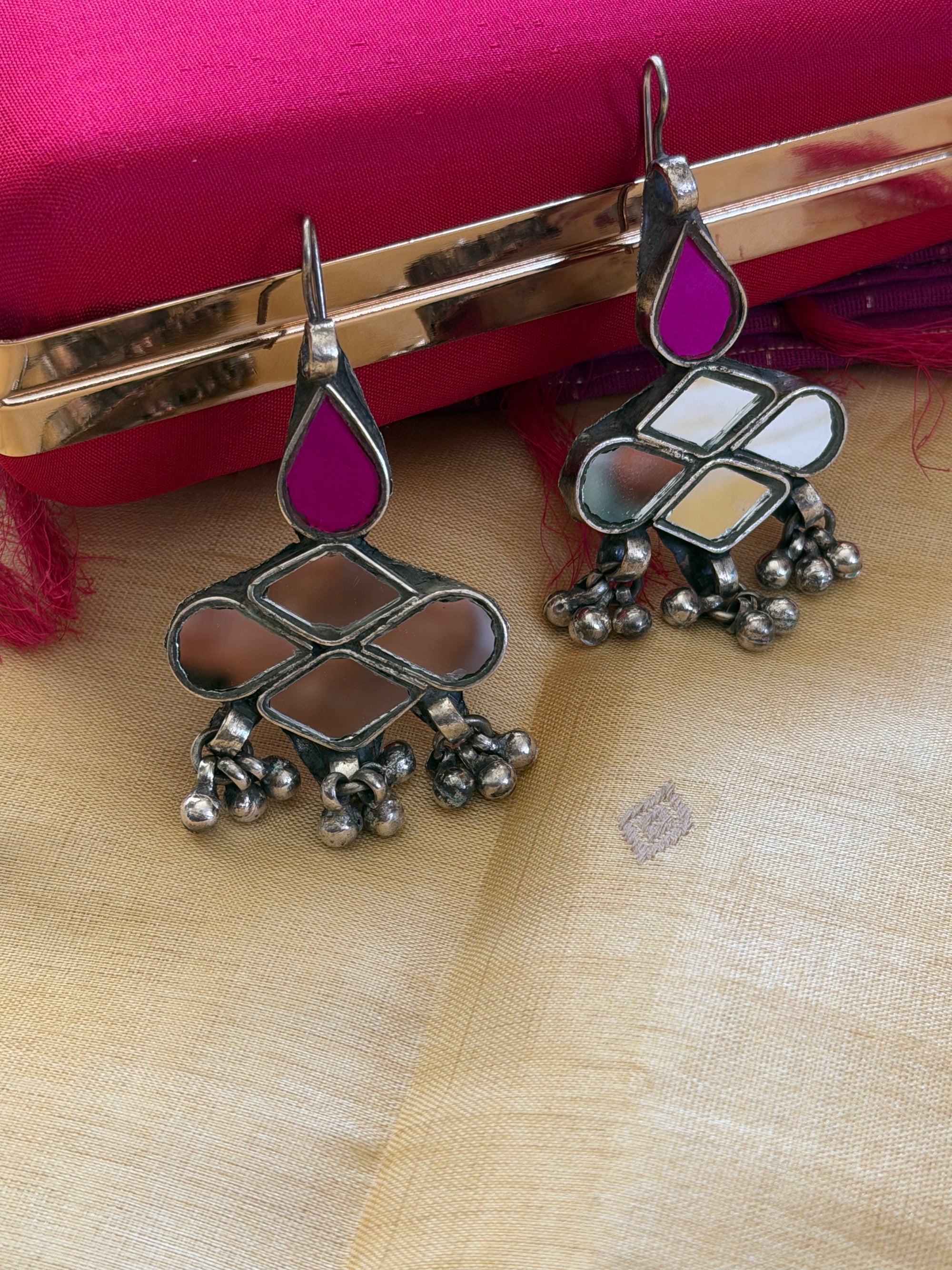 SILVER TONED JEWELRY : Handpainted Earrings (Pink &amp; White)