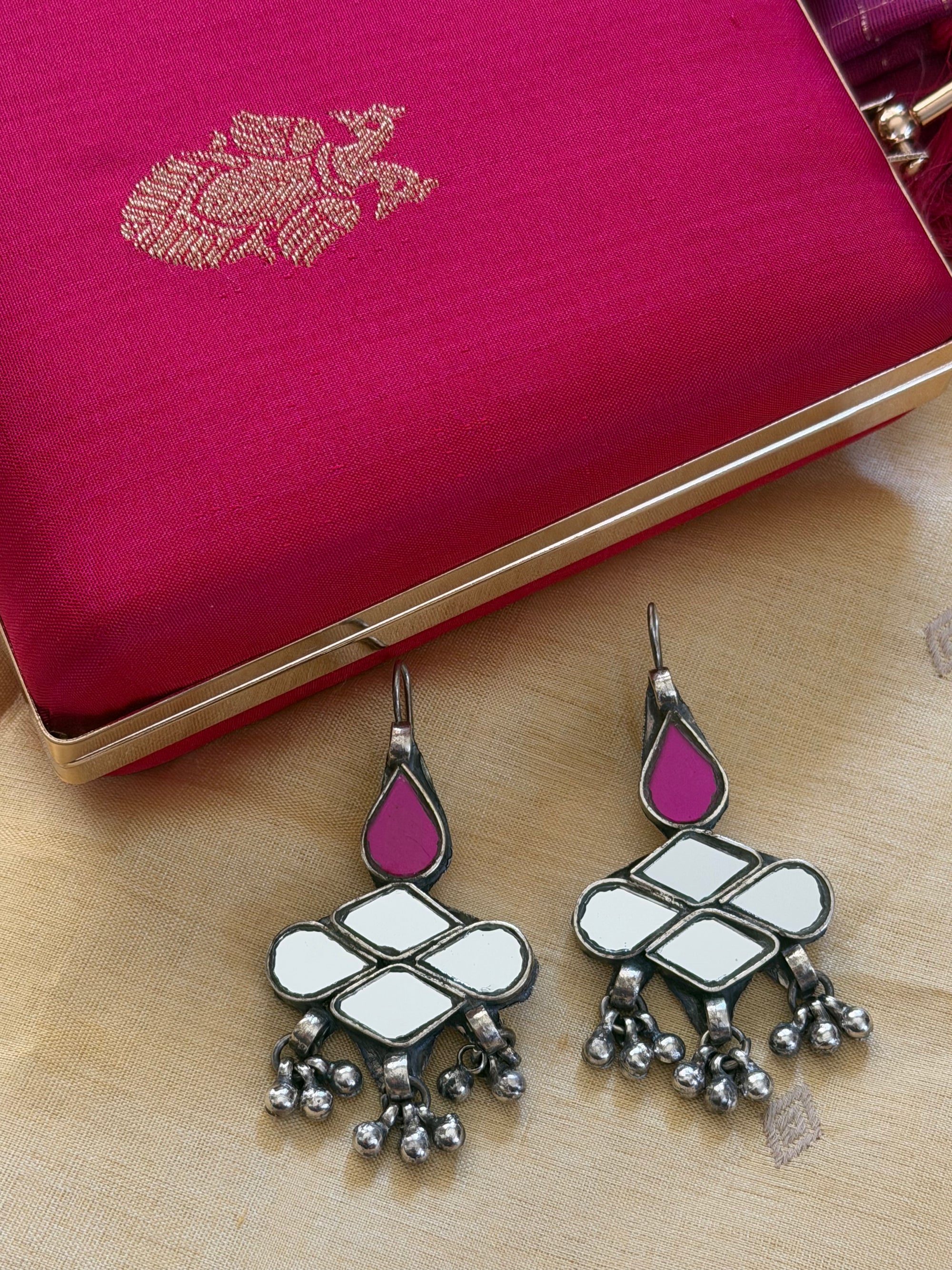 SILVER TONED JEWELRY : Handpainted Earrings (Pink &amp; White)
