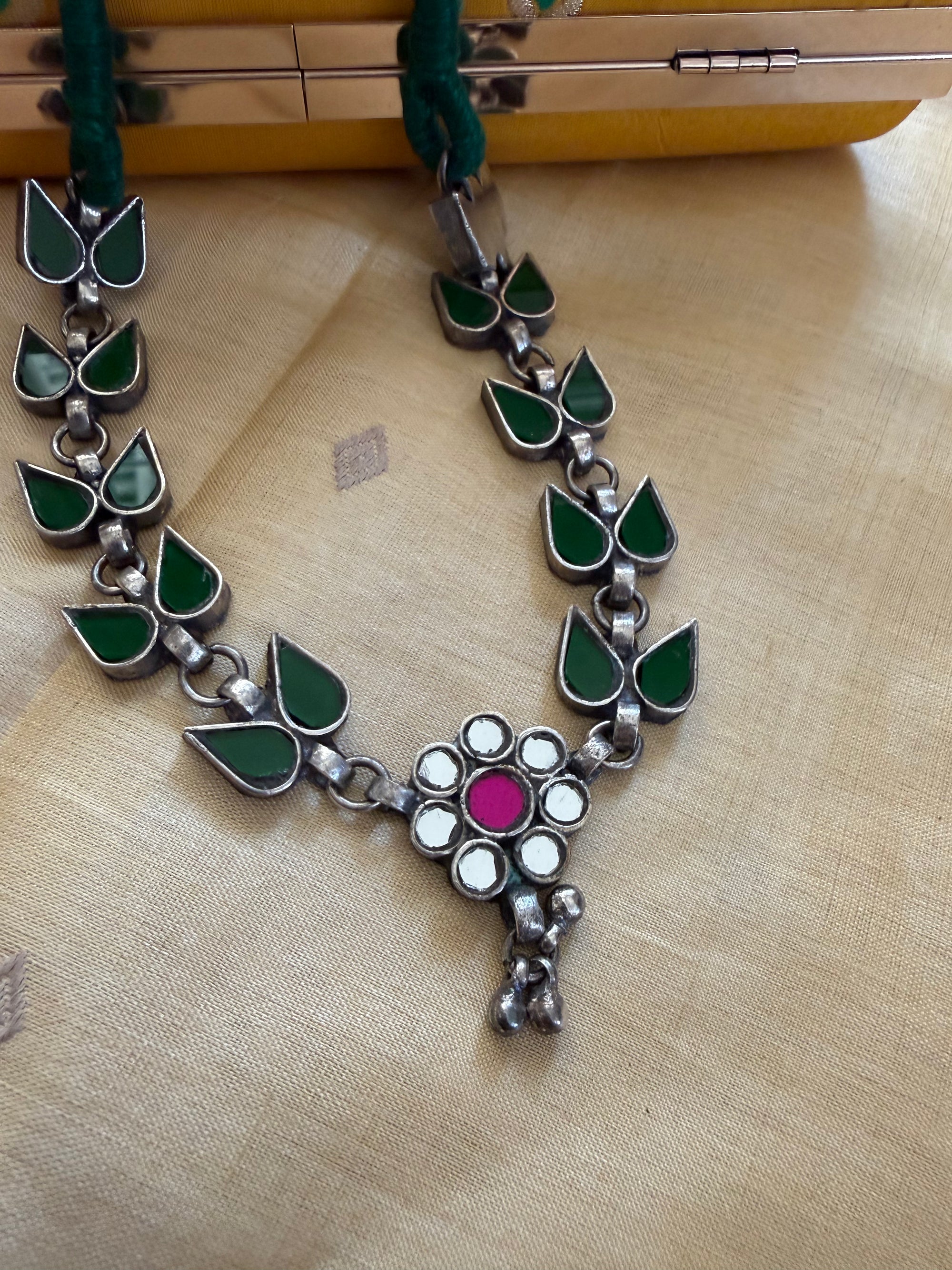 SILVER TONED JEWELRY : Glass Necklace (Green + Pink)