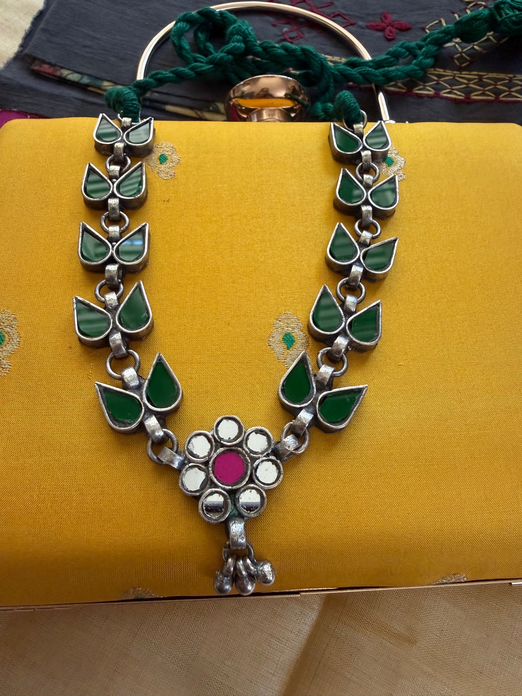 SILVER TONED JEWELRY : Glass Necklace (Green + Pink)