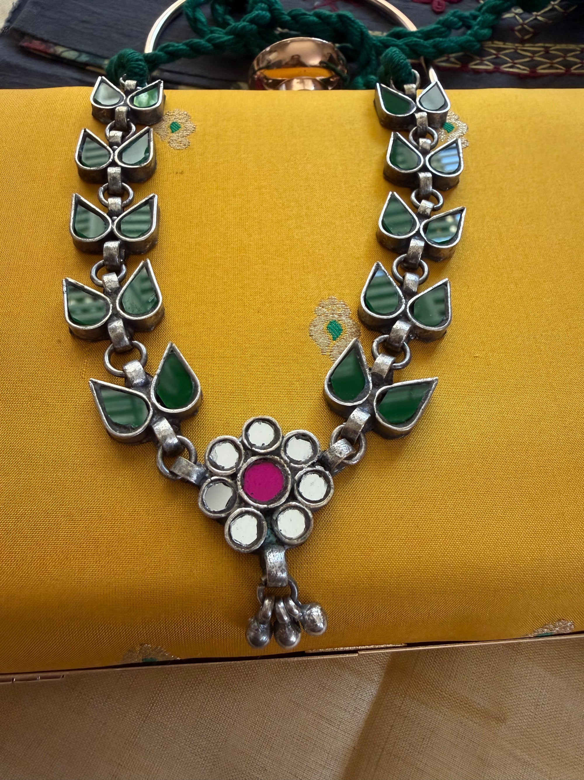SILVER TONED JEWELRY : Glass Necklace (Green + Pink)