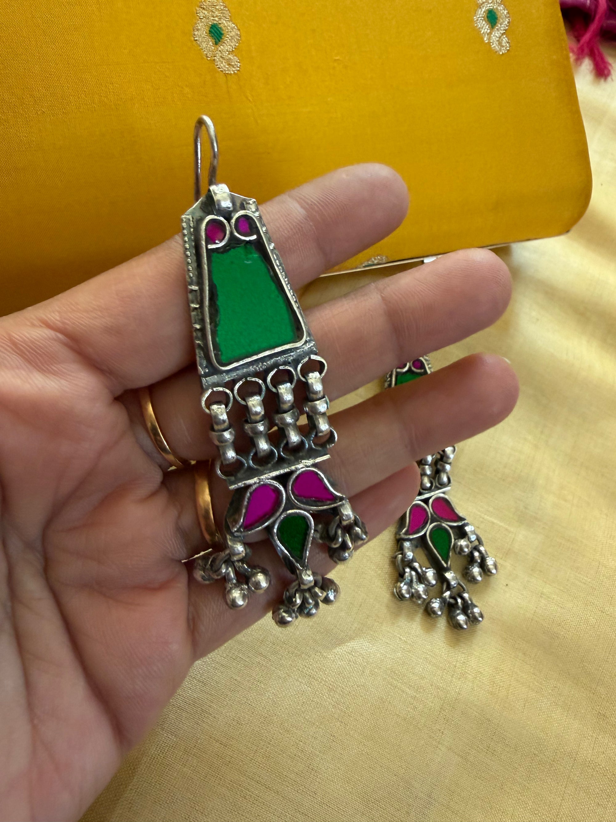 SILVER TONED JEWELRY : Glass Earrings (Green &amp; Pink)