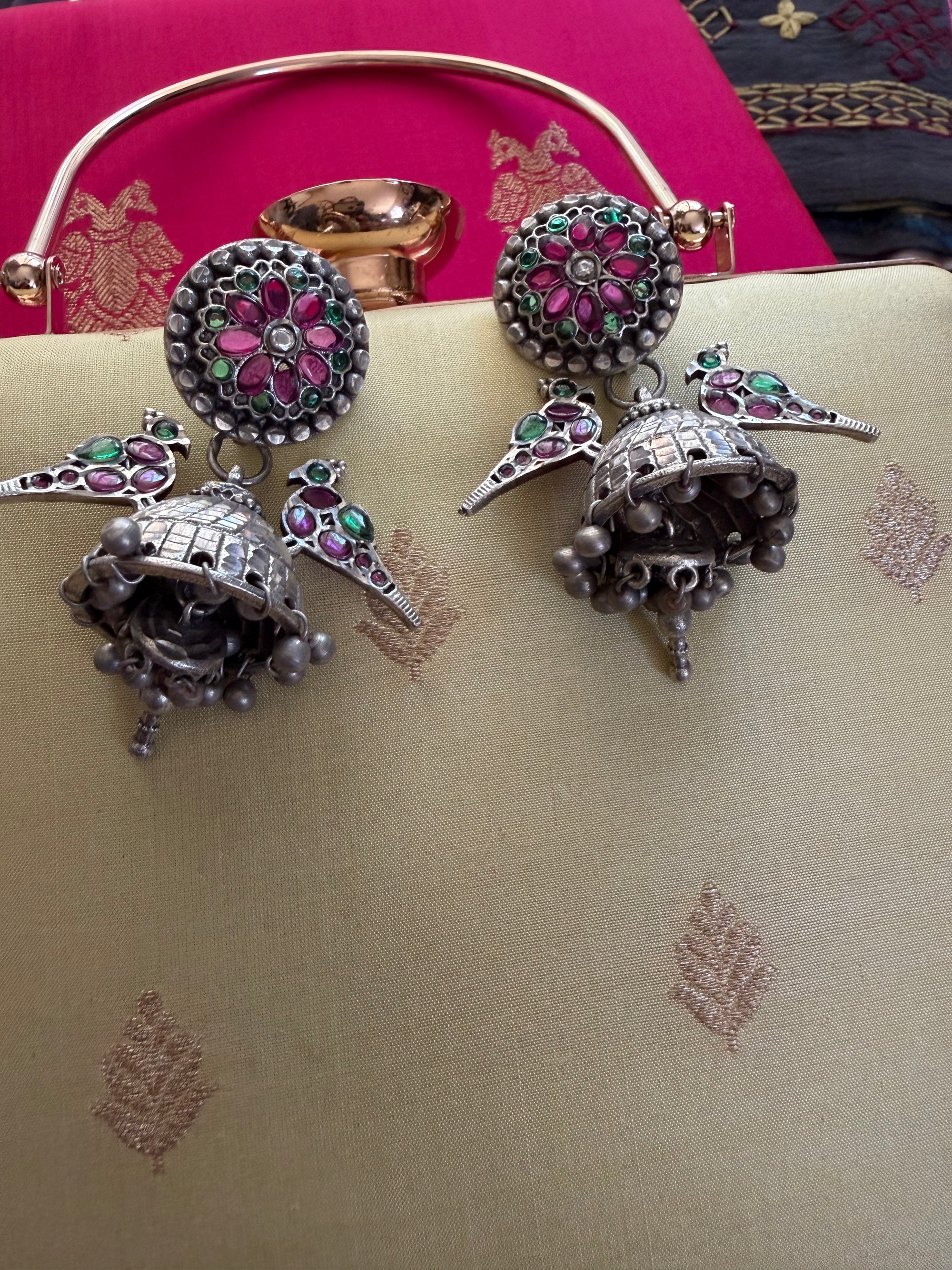 SILVER TONED JEWELRY : Kundan Jhumkas