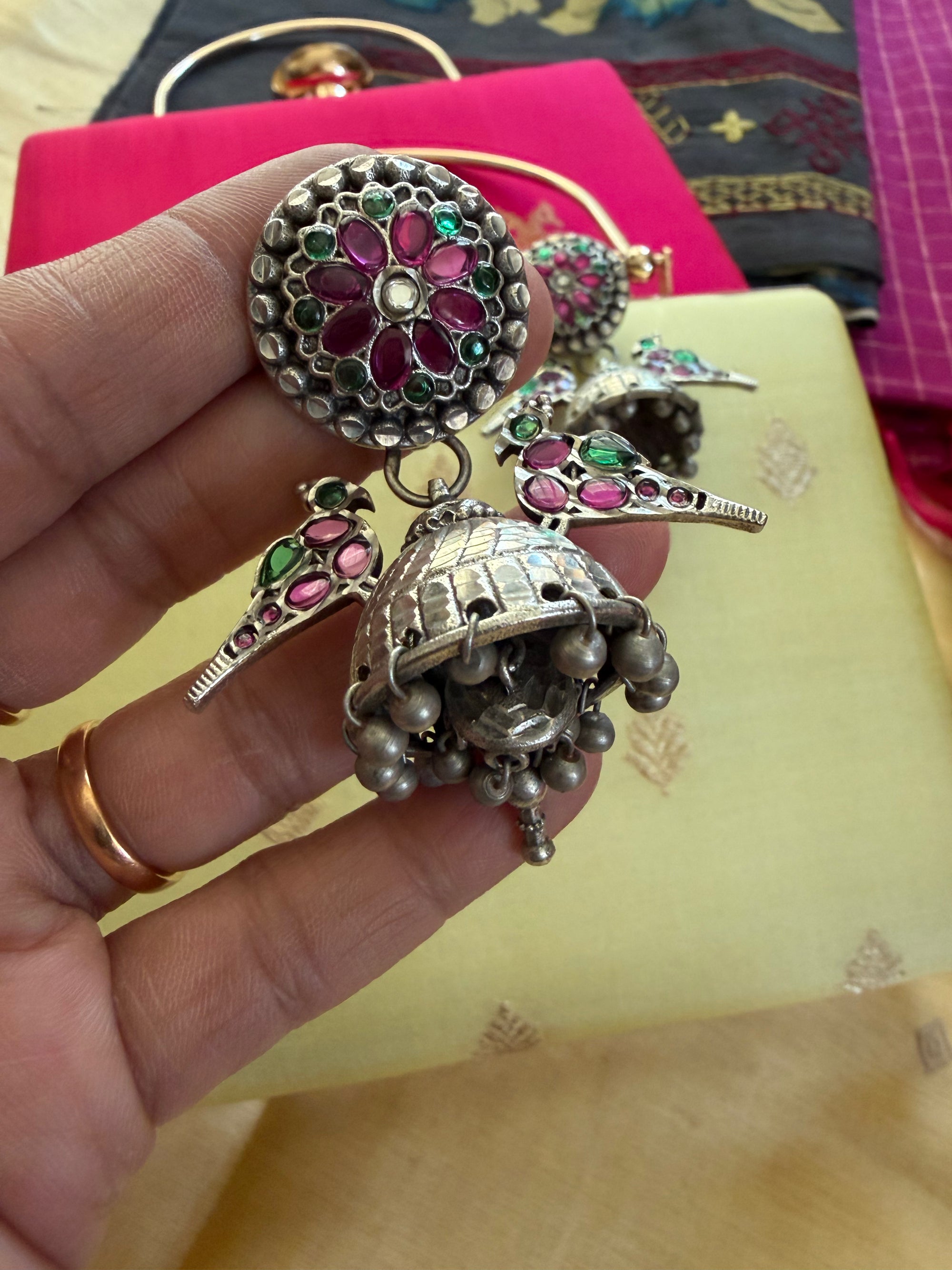 SILVER TONED JEWELRY : Kundan Jhumkas