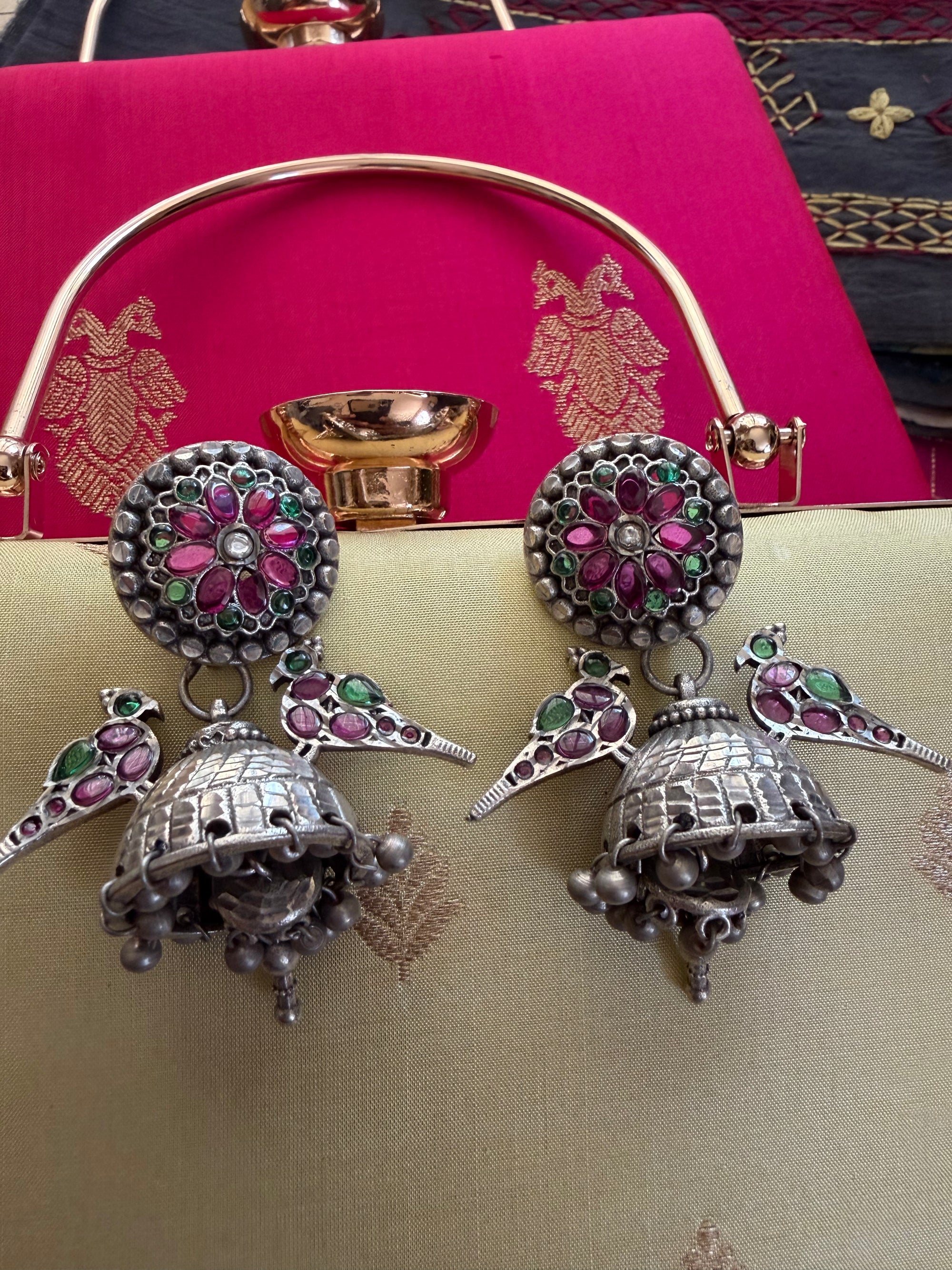SILVER TONED JEWELRY : Kundan Jhumkas