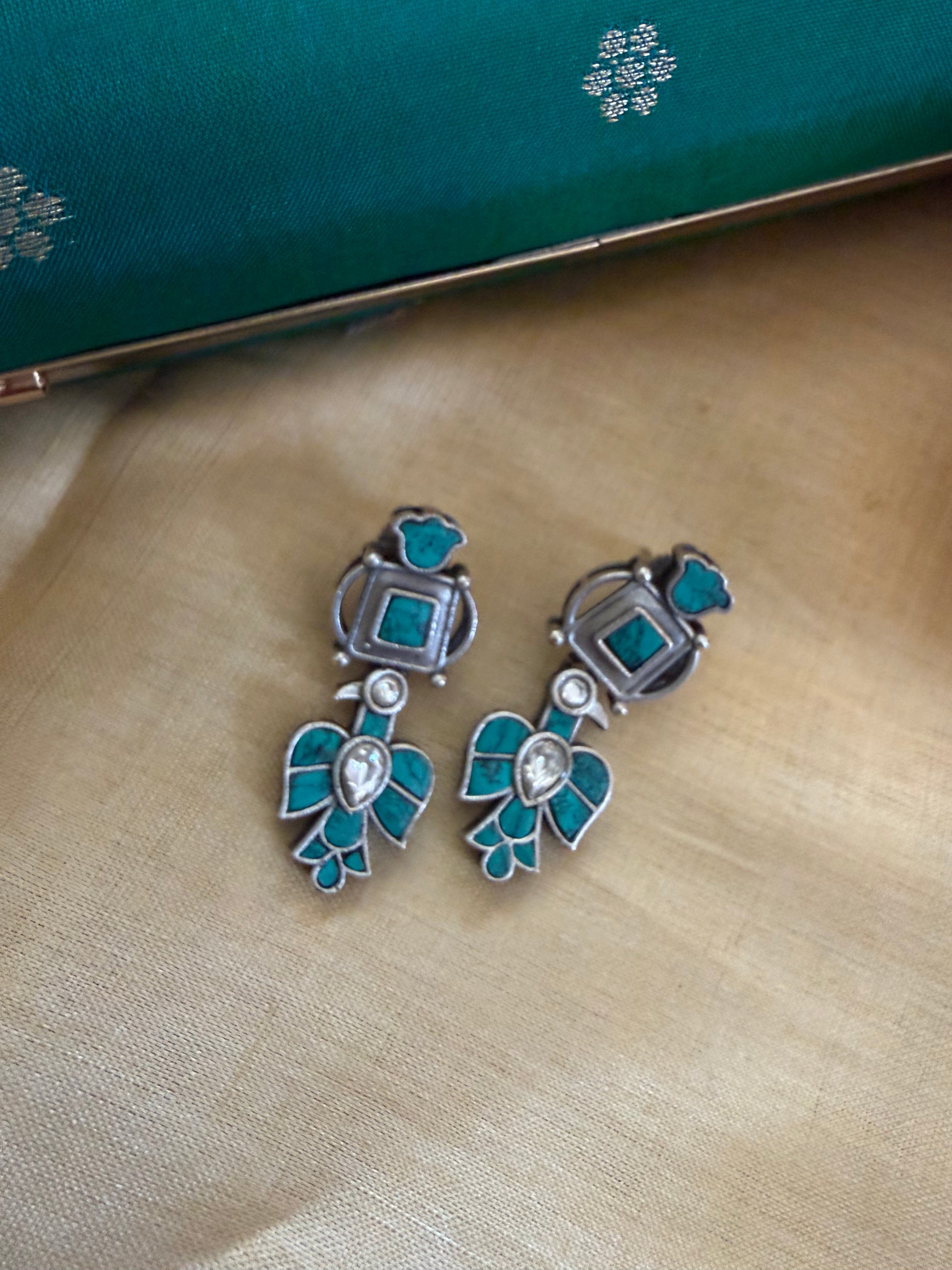 SILVER TONED JEWELRY : Kundan Earrings with bird drops