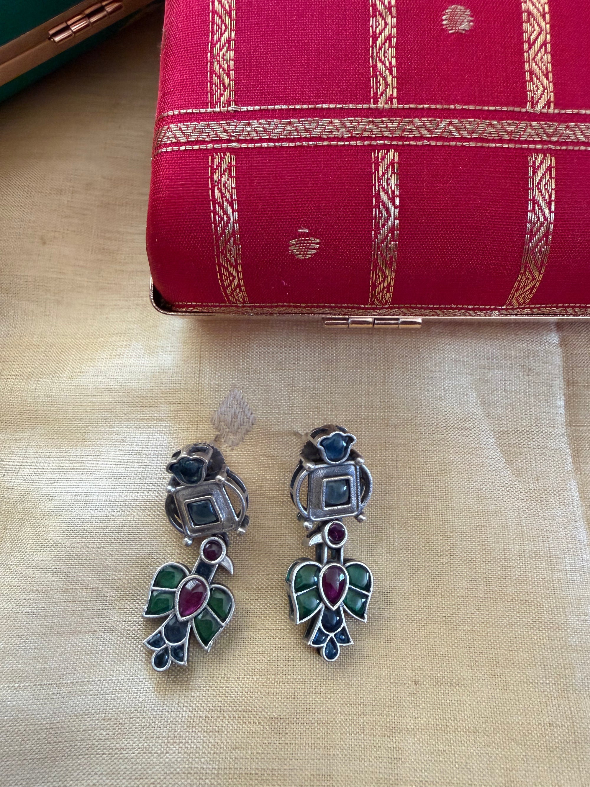 SILVER TONED JEWELRY : Kundan Earrings with bird drops