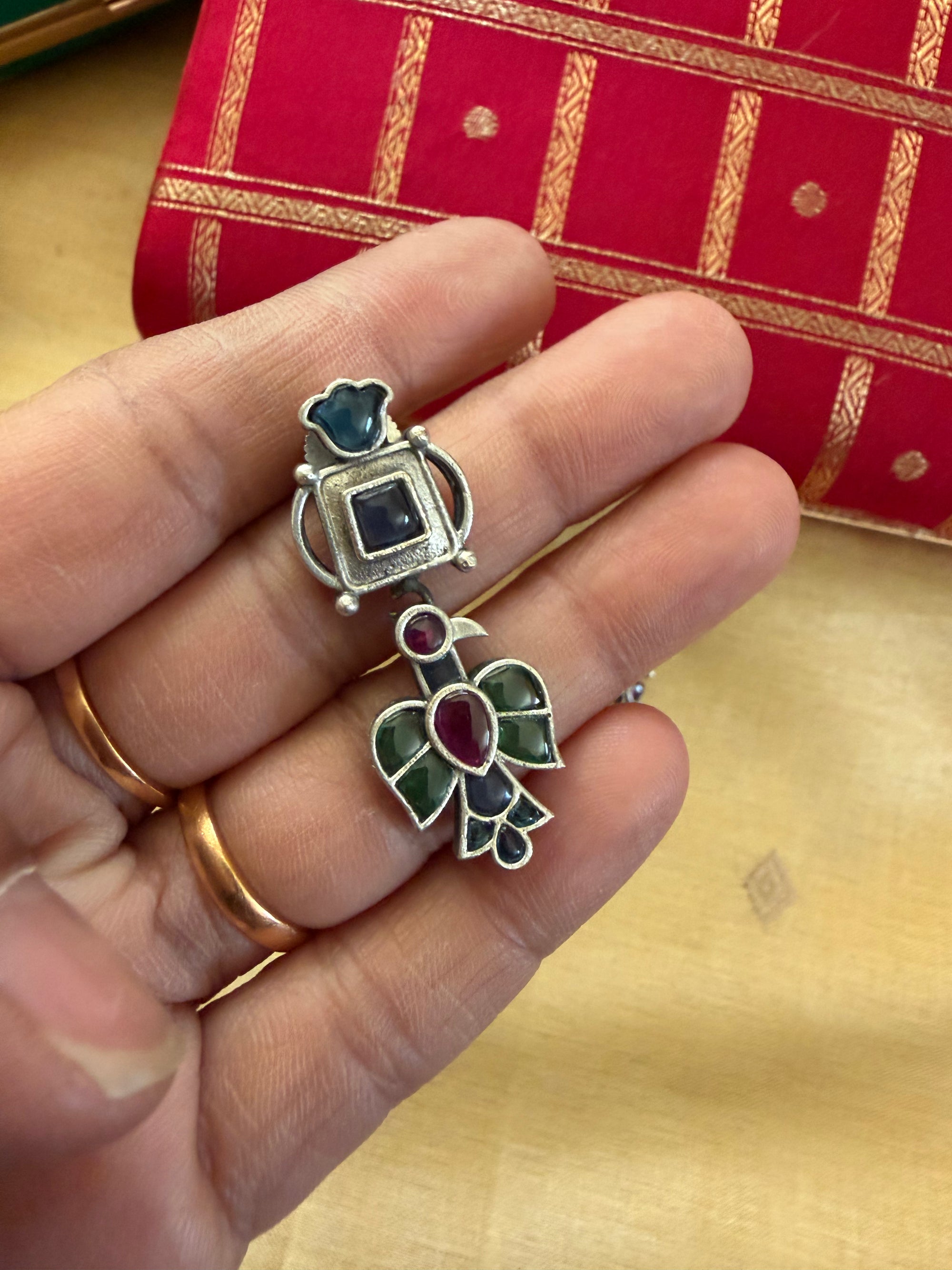 SILVER TONED JEWELRY : Kundan Earrings with bird drops